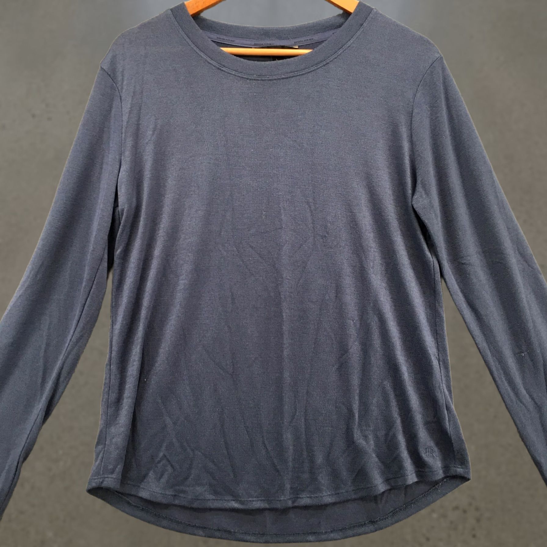 Banana Republic Banana Republic Long Sleeve Tee Top Mens Large Blue Crew Neck Pullover Casual Shirt Size US L / EU 52-54 / 3 - 1 Thumbnail