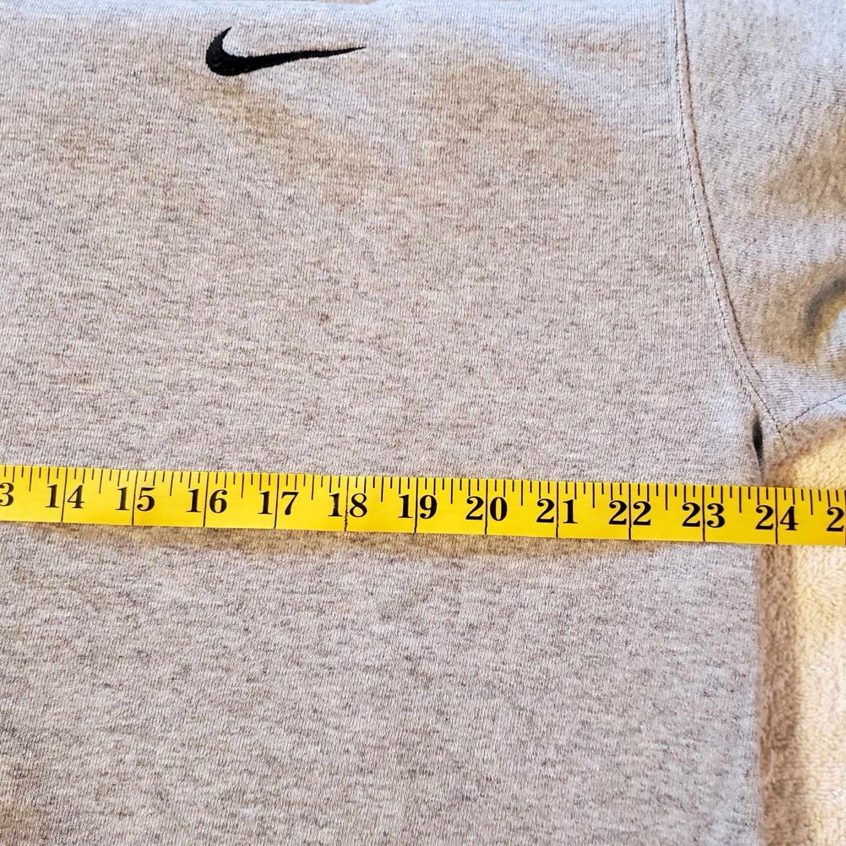 Nike VINTAGE Nike Mens Sweatshirt Crewneck M Gray Logo Y2K Pullover Sports All Seasons Cotton Fleece Size US M / EU 48-50 / 2 - 5 Thumbnail