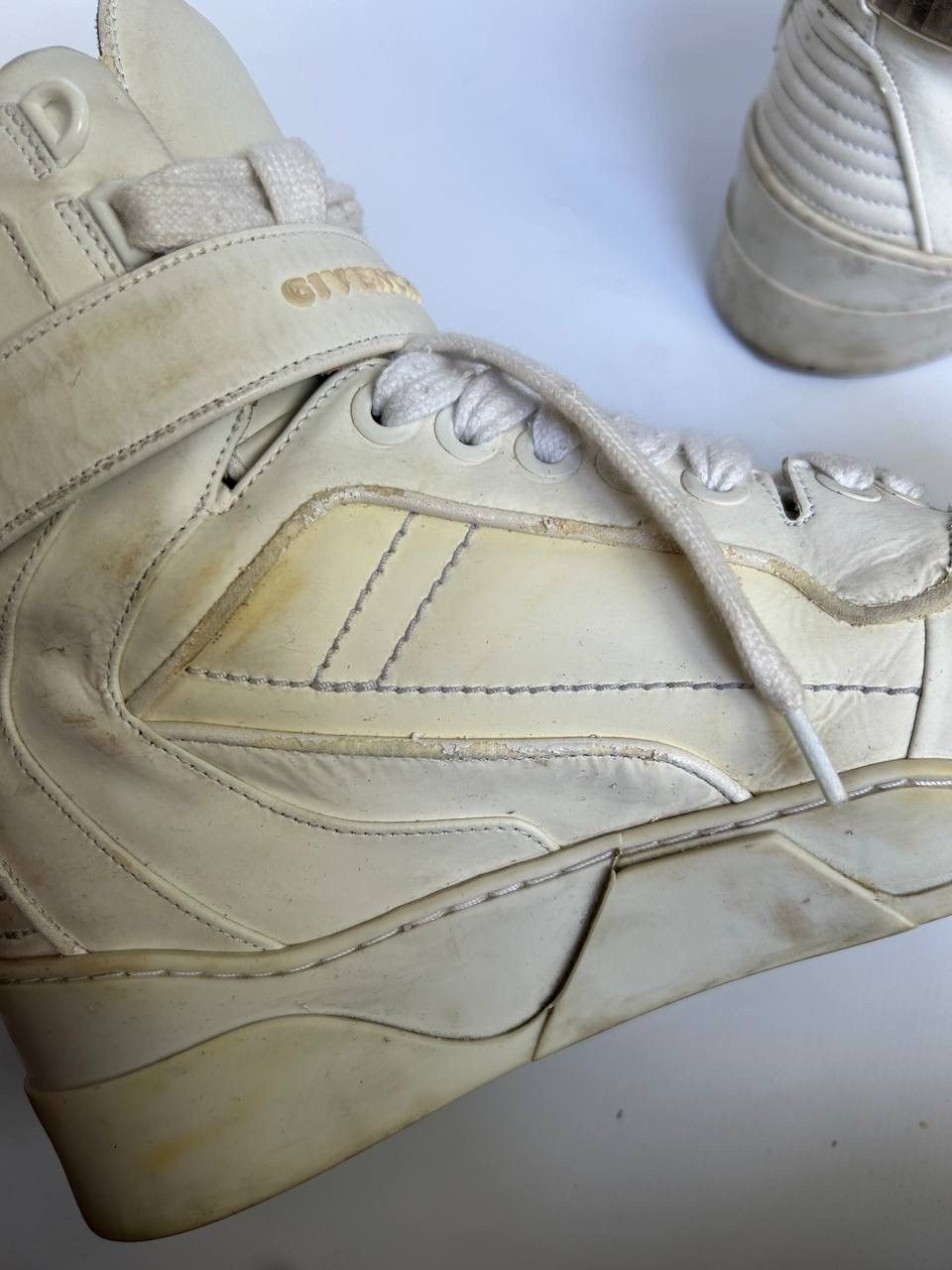 Givenchy Givenchy Tyson Sneakers 42EU Size US 10.5 / EU 43-44 - 8 Thumbnail