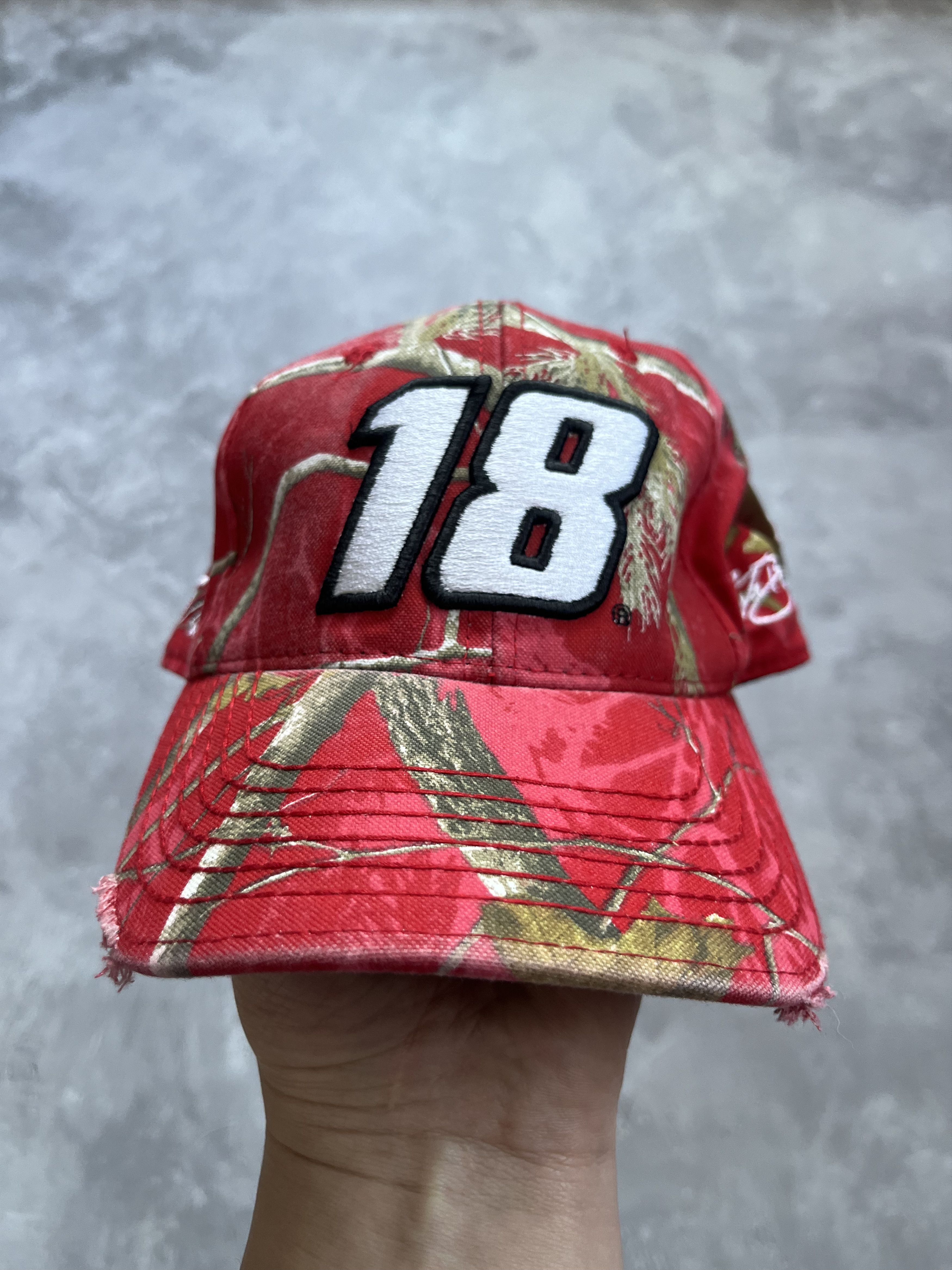 NASCAR NASCAR KyleHat #18 Team Realtree Racing Snap Back Cap NEW Size ONE SIZE - 1 Thumbnail