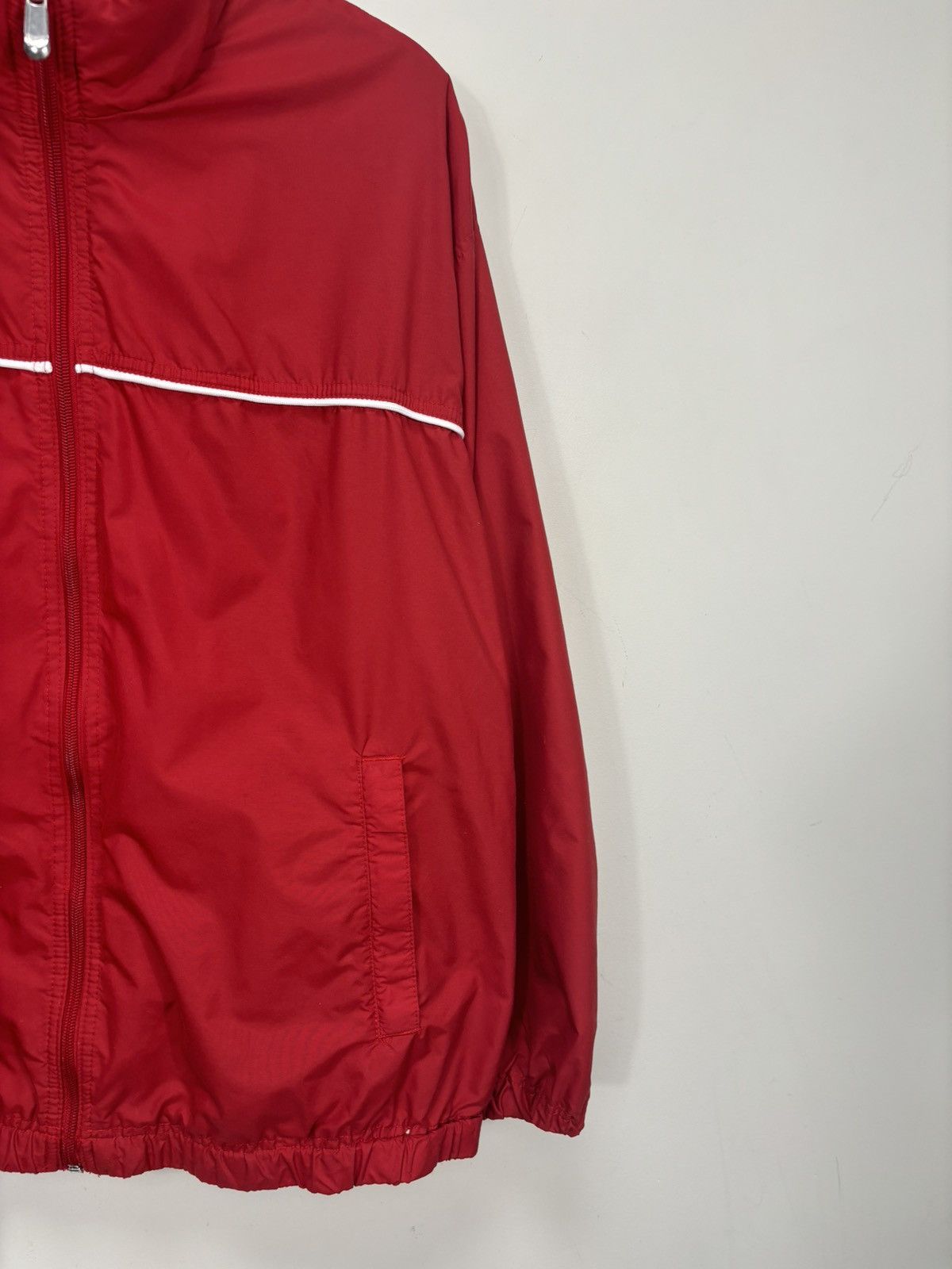 Nike Vintage Nike Y2K Full Zip Red Hype Windbreaker Track Jacket Size US L / EU 52-54 / 3 - 4 Thumbnail