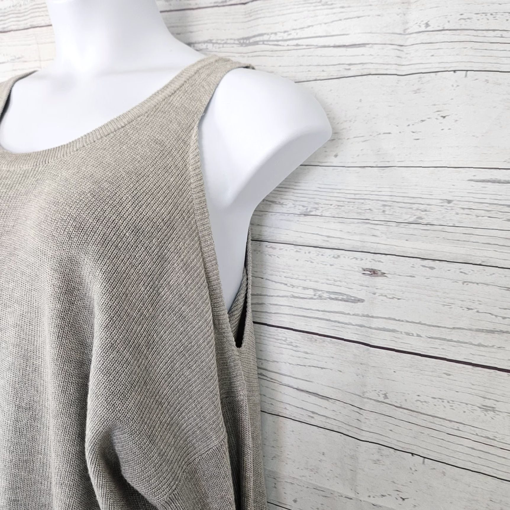 Vintage Skies Are Blue Womens Cold Shoulder Sweater Sz 2X Gray Cotton Blend Size XXL / US 16-18 / IT 52-54 - 2 Thumbnail