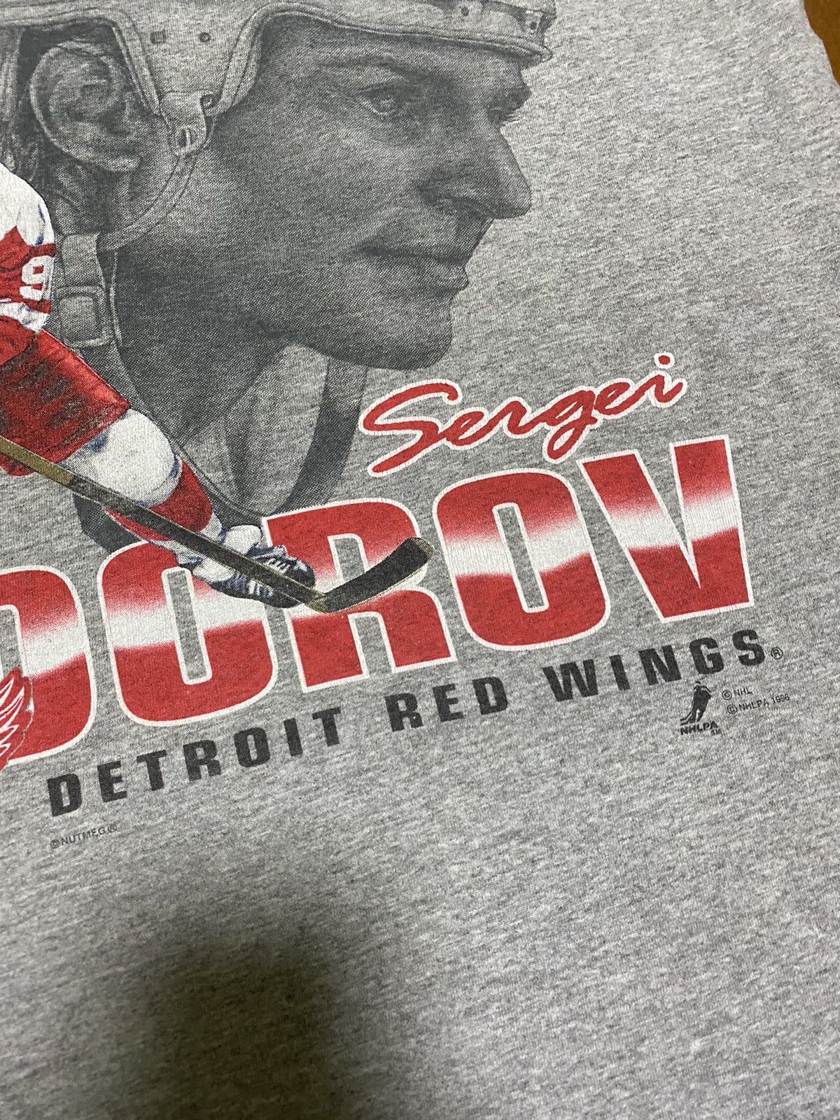 Lee × NHL × Vintage Vintage 90’s Detroit Red Wings Sergei Fedorov Lee Sport Tee Size US L / EU 52-54 / 3 - 4 Thumbnail