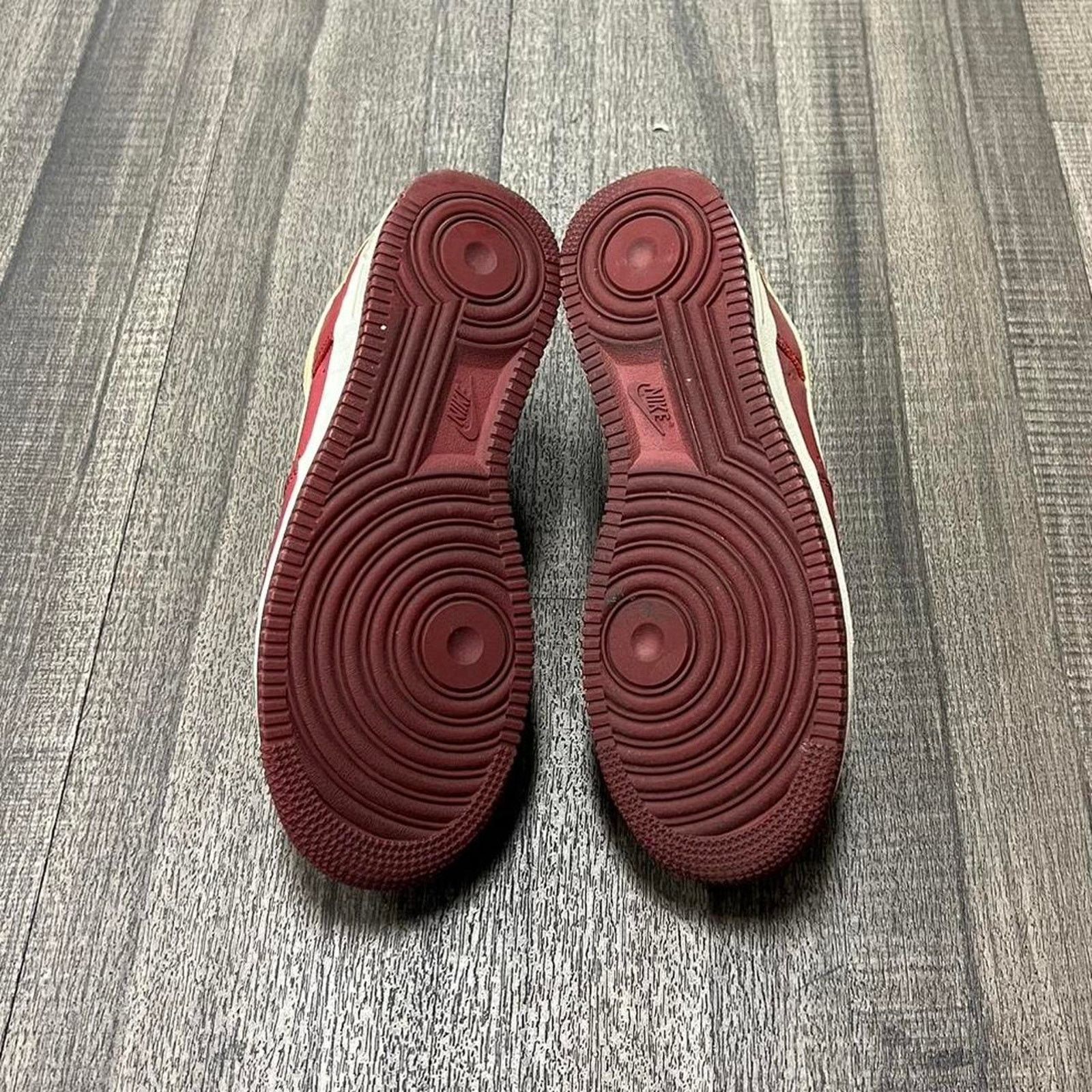 Nike Air force 1 low lebron Size US 9 / EU 42 - 3 Thumbnail
