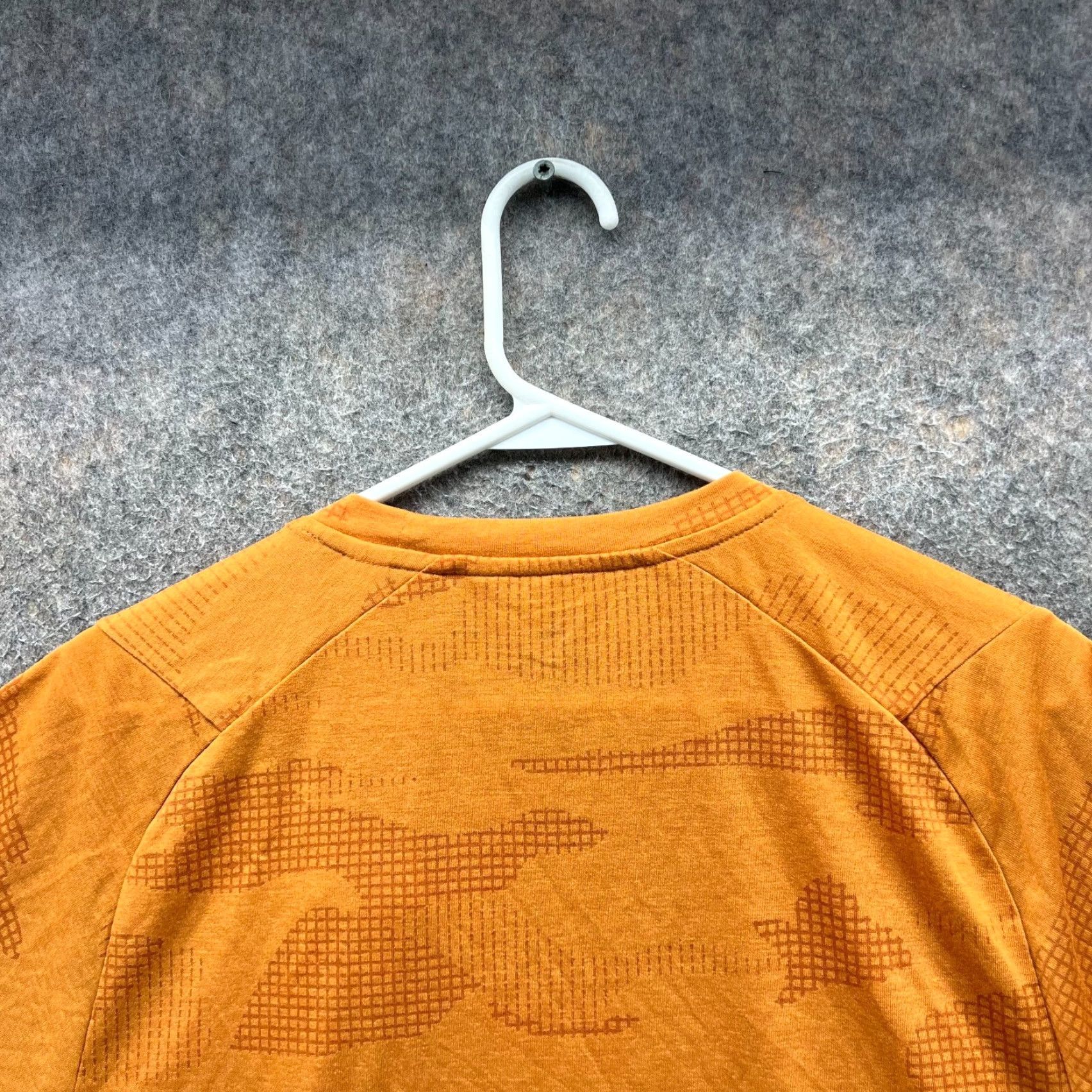 Adidas Adidas Shirt Mens Large Orange Camouflage Burnout Jersey Freelift Originals Climalite Shirt Mens Large Orange Camouflage Burnout Jersey Size US L / EU 52-54 / 3 - 2 Thumbnail