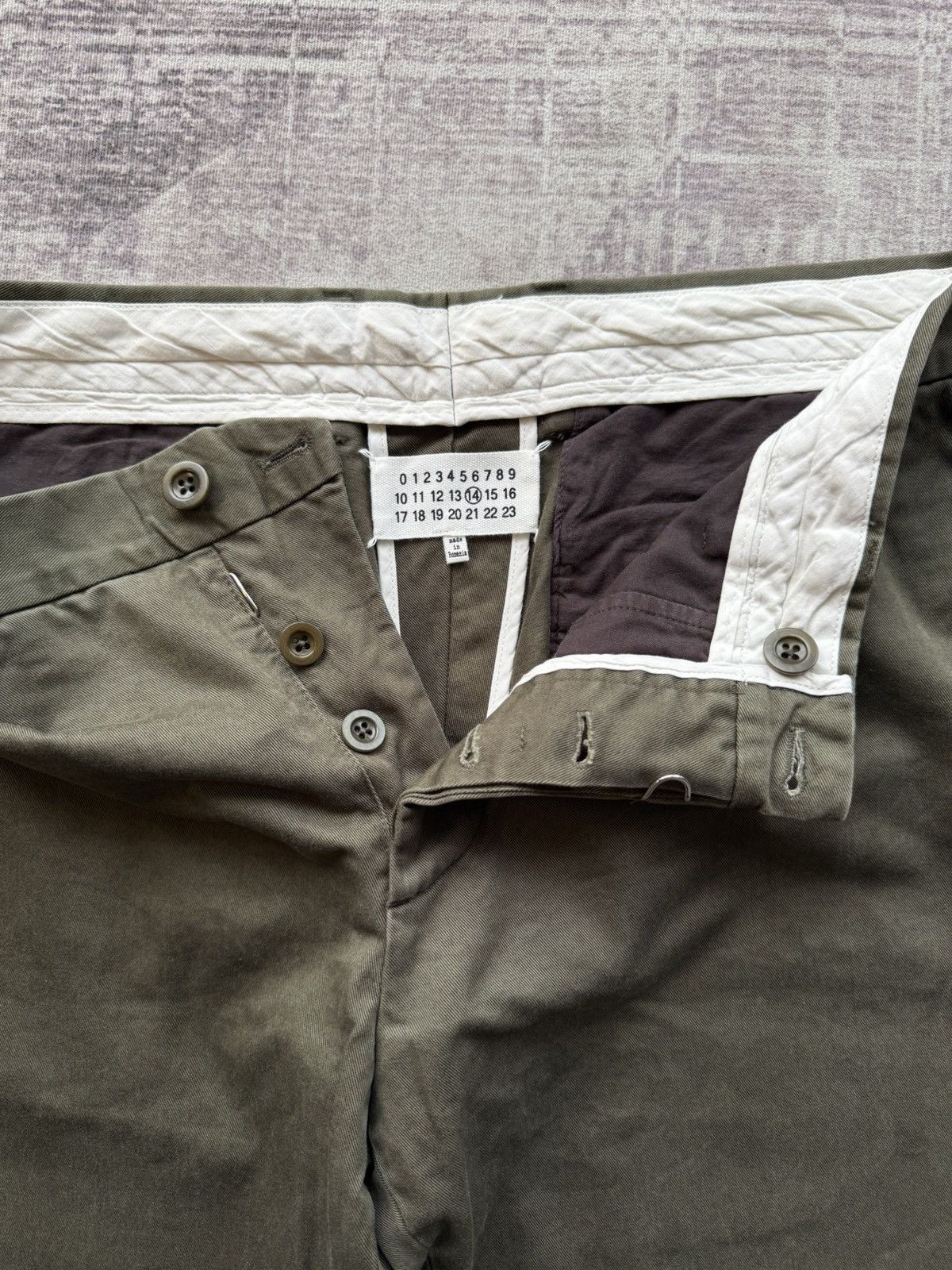 Maison Margiela Maison Margiela Khakis Tapered Pant Size US 34 / EU 50 - 4 Thumbnail