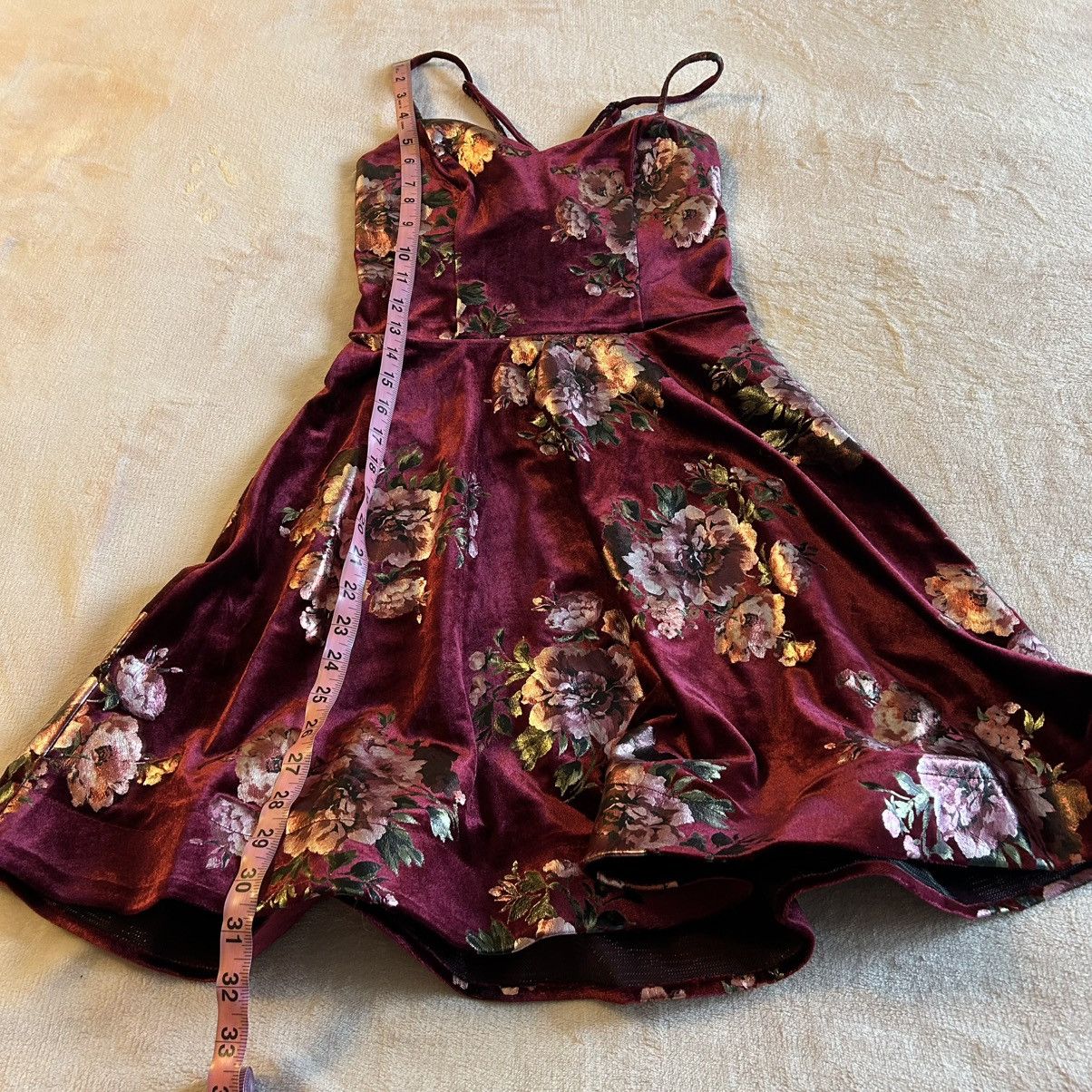 Other BCX red velvet floral spaghetti strap fit and flare XS Size XS / US 0-2 / IT 36-38 - 10 Thumbnail