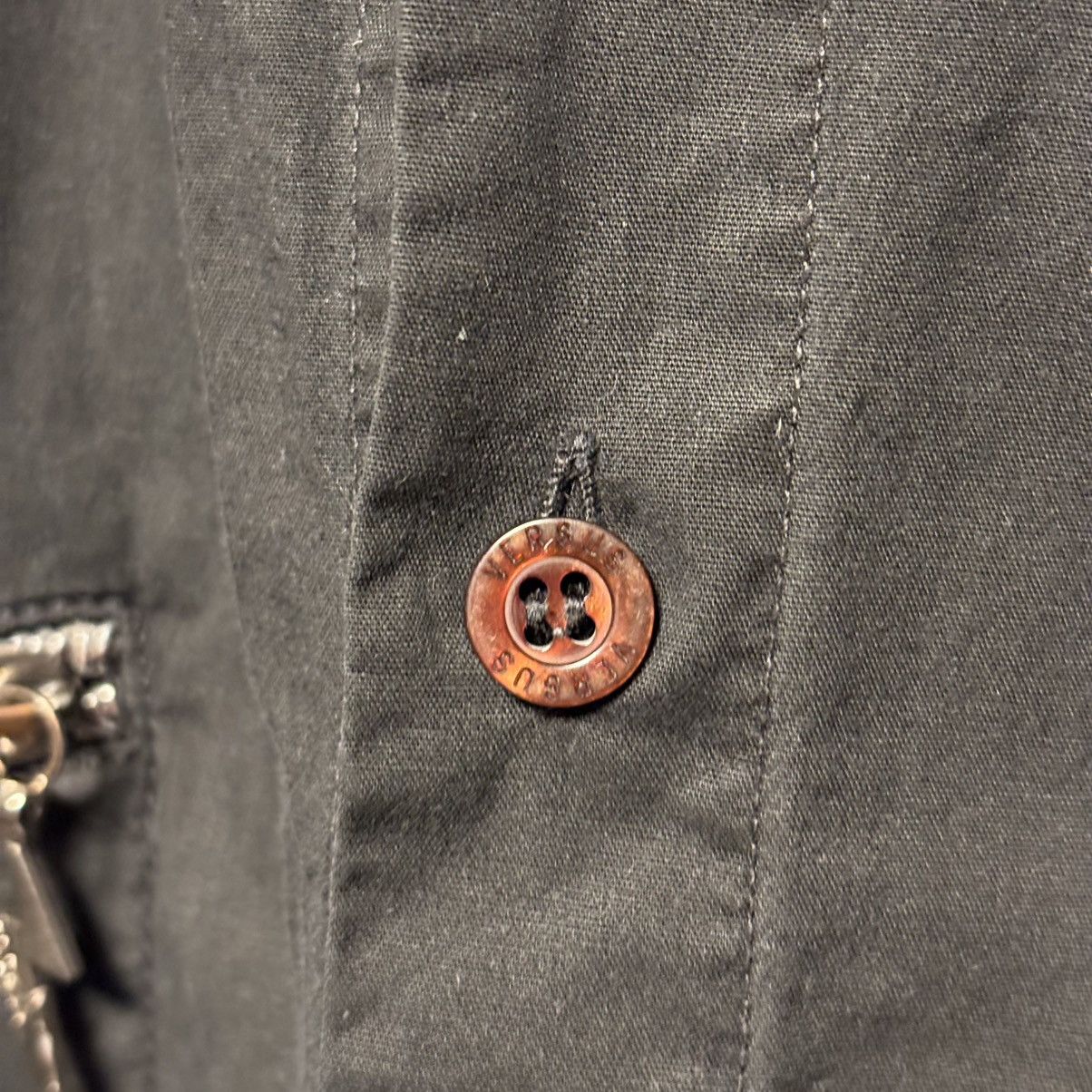 Versus Versace 90s Versus Versace Black Utility Shirt Lampo Zips Size US M / EU 48-50 / 2 - 7 Thumbnail