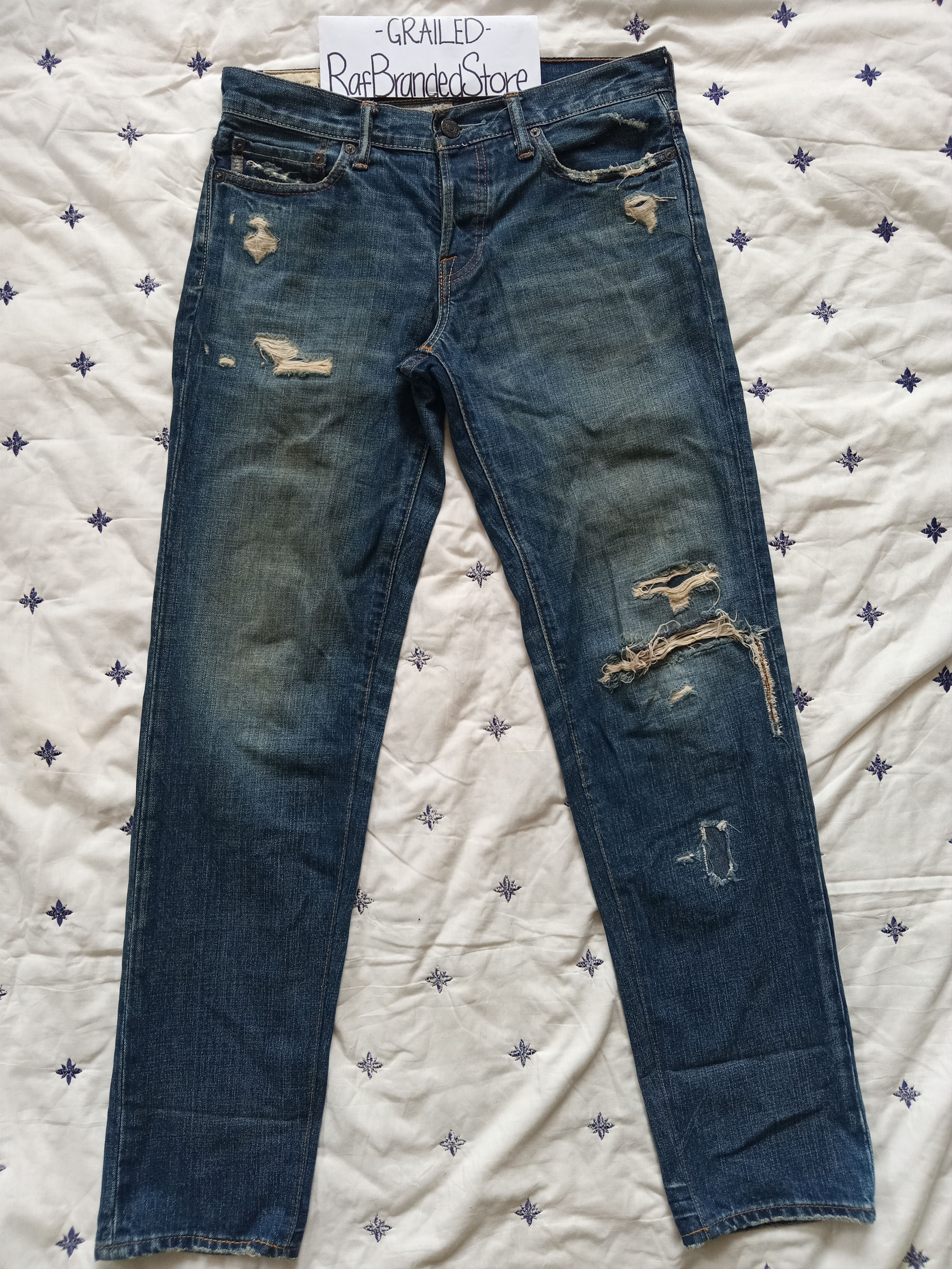 Abercrombie & Fitch × Japanese Brand A&F Classic Straight Ripped Distressed Jeans Pants Size US 32 / EU 48 - 1 Thumbnail