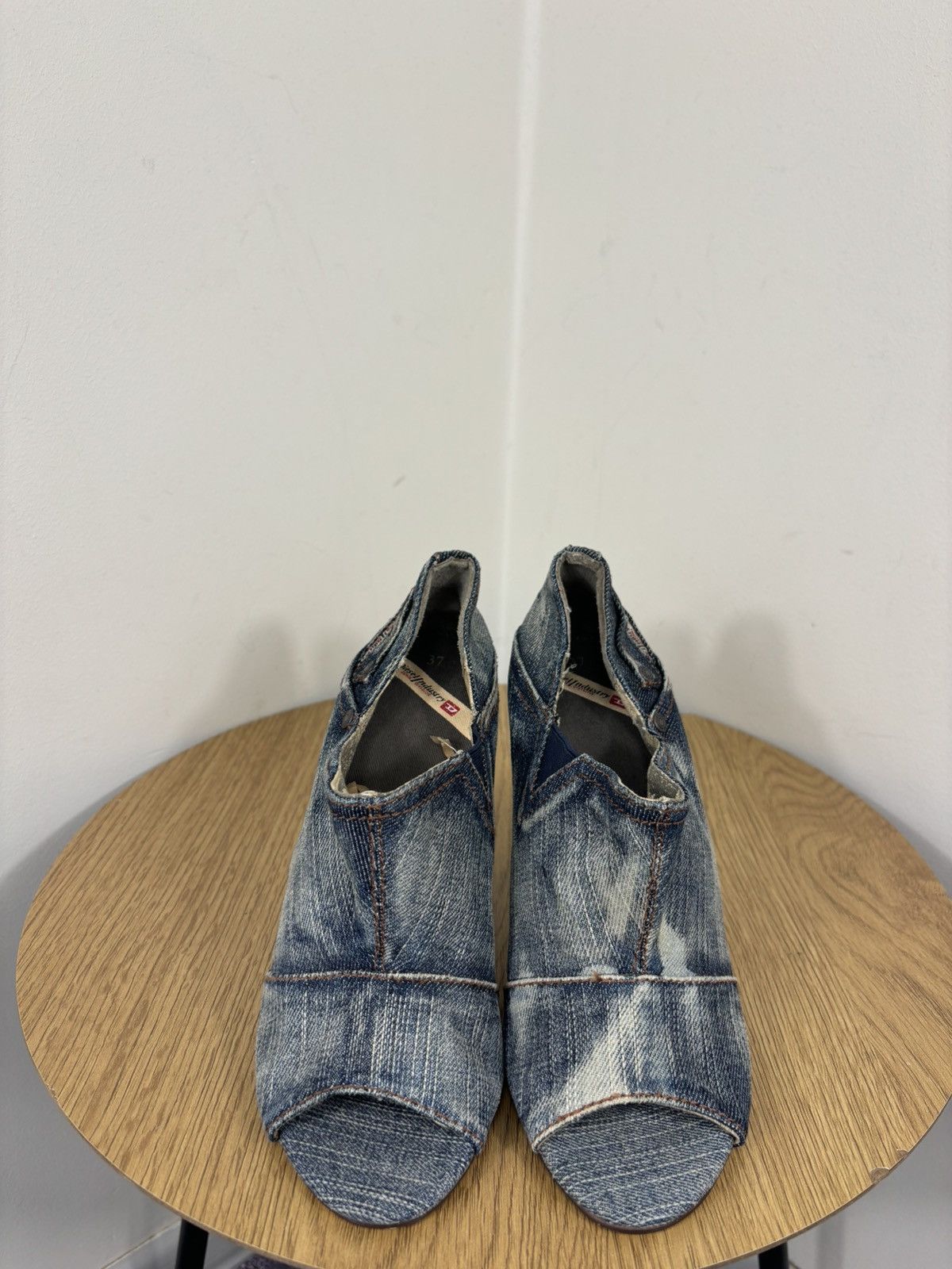 Diesel Vintage Diesel Y2K Denim Division Peep Toe Mules Heel Shoes Size US 7 / IT 37 - 11 Thumbnail