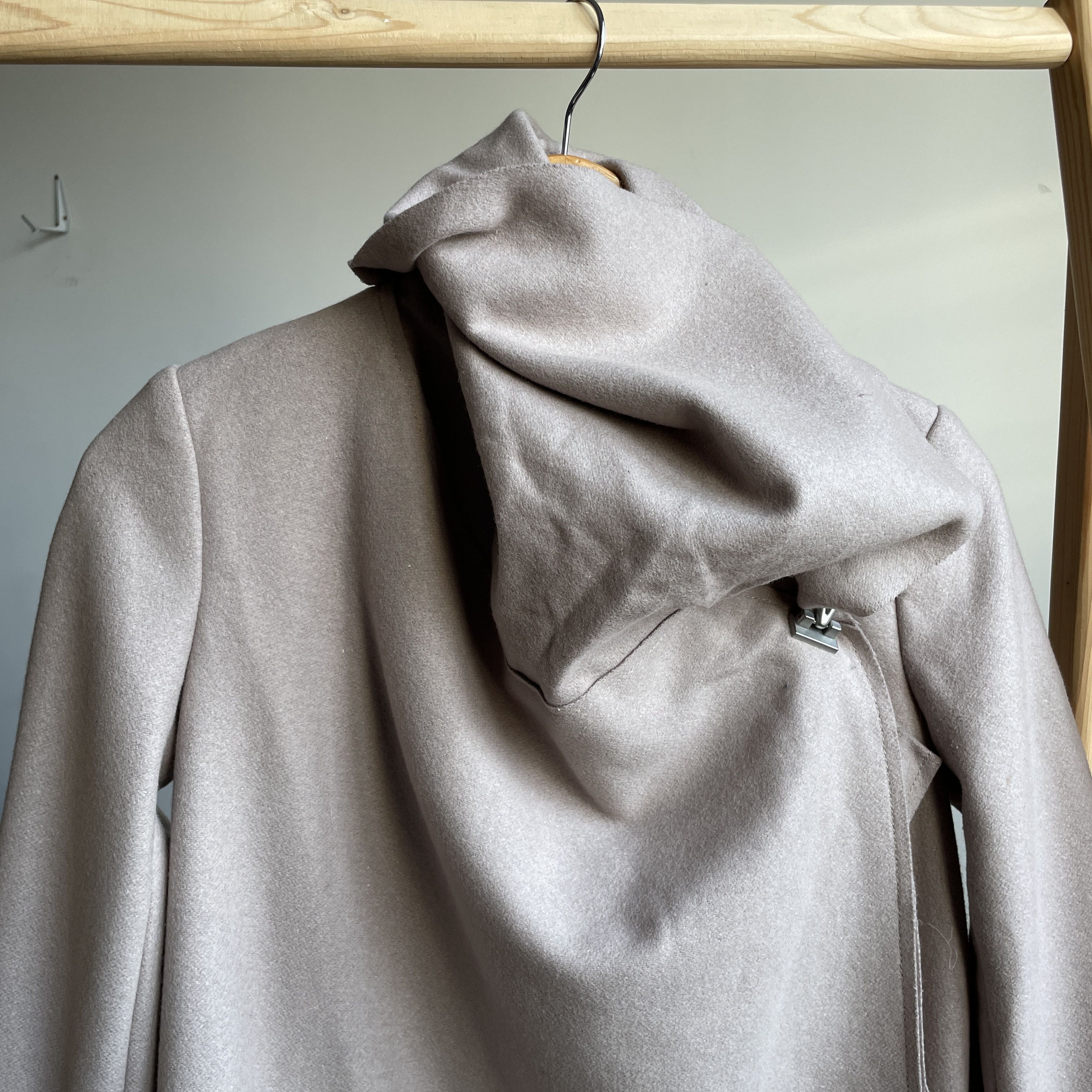 Allsaints Allsaints City Monument Toggle Buckle Asymmetric Womens Coat Size XS / US 0-2 / IT 36-38 - 7 Thumbnail