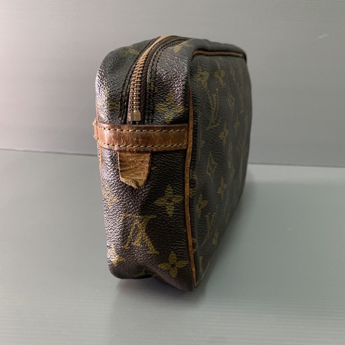 Louis Vuitton Louis Vuitton Monogram Clutch Bag Size ONE SIZE - 4 Thumbnail