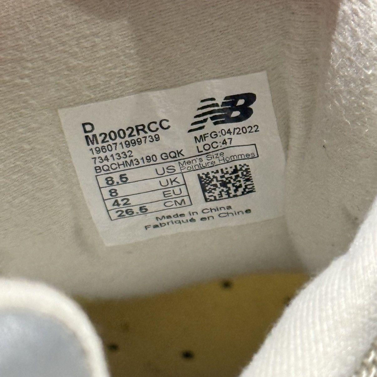 New Balance New Balance 2002R Bone Size US 8.5 / EU 41-42 - 4 Thumbnail