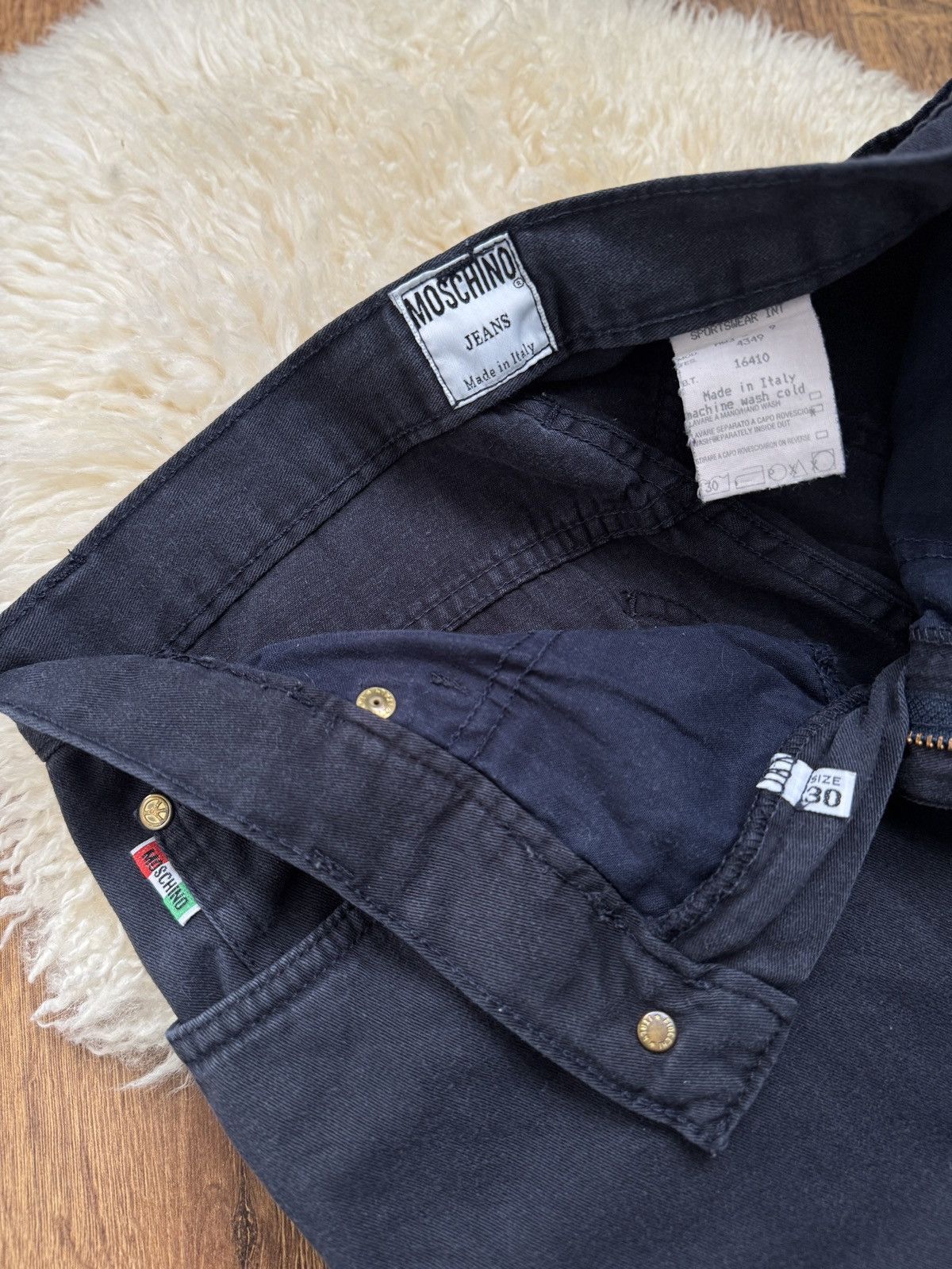 Moschino Vintage Moschino Jeans Made in Italy Women’s Dark Navy Pants Size 30" / US 8 / IT 44 - 4 Thumbnail