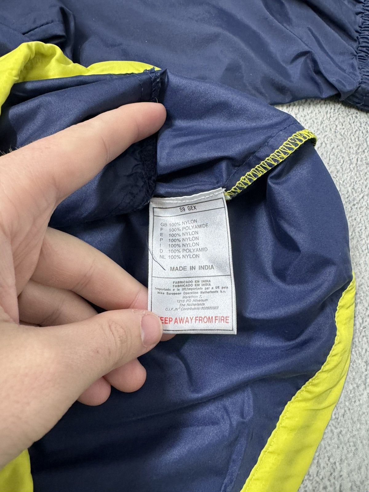 Nike 90s Nike Double Logo Vintage Y2K Oversized Nylon Jacket Size US S / EU 44-46 / 1 - 12 Thumbnail