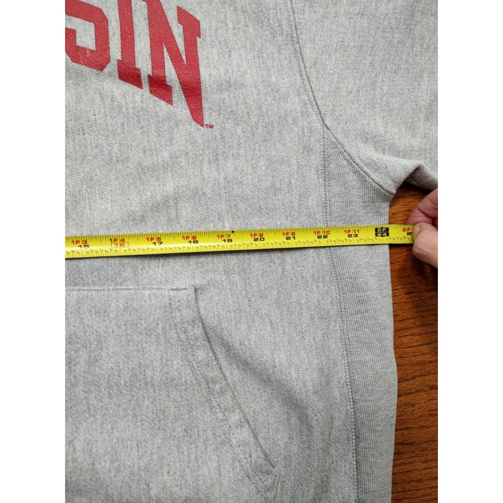 Champion VINTAGE Champion Reverse Weave Wisconsin Badgers Hoodie L Gray Mens 90s Pullover Reversible Size US L / EU 52-54 / 3 - 7 Thumbnail