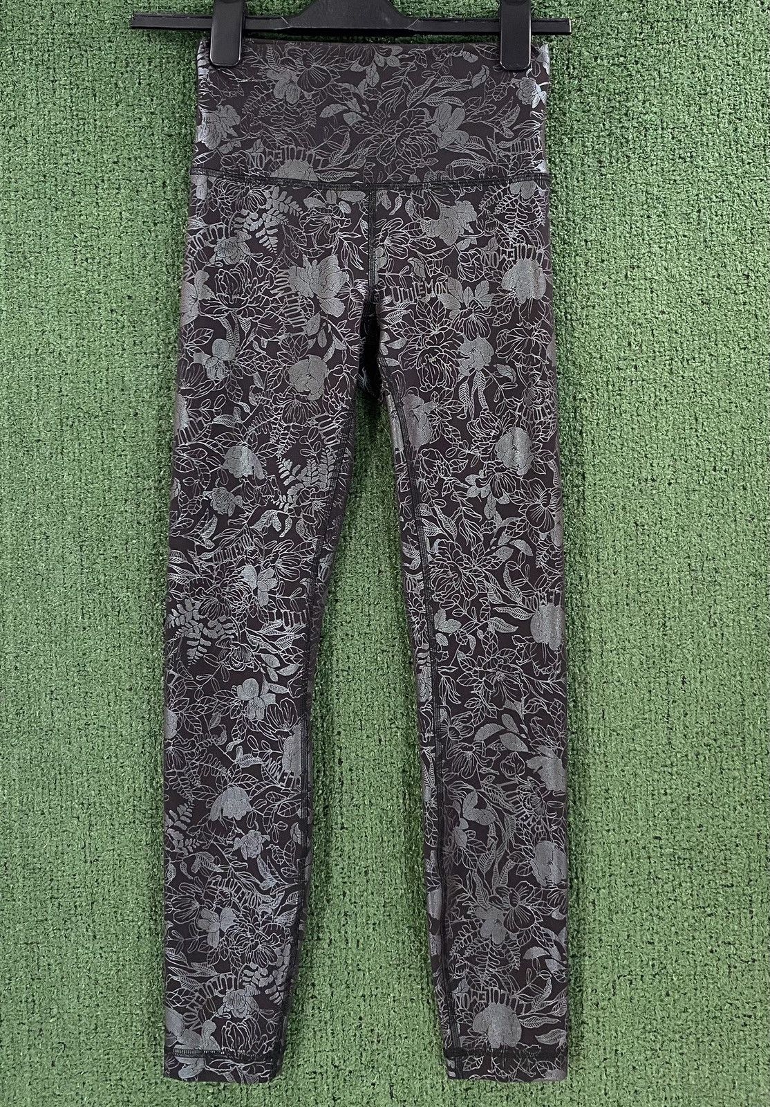 Lululemon Lululemon Wunder Train Flourish Iridescent Leggings Sz 4 Size 27" / US 4 / IT 40 - 1 Thumbnail