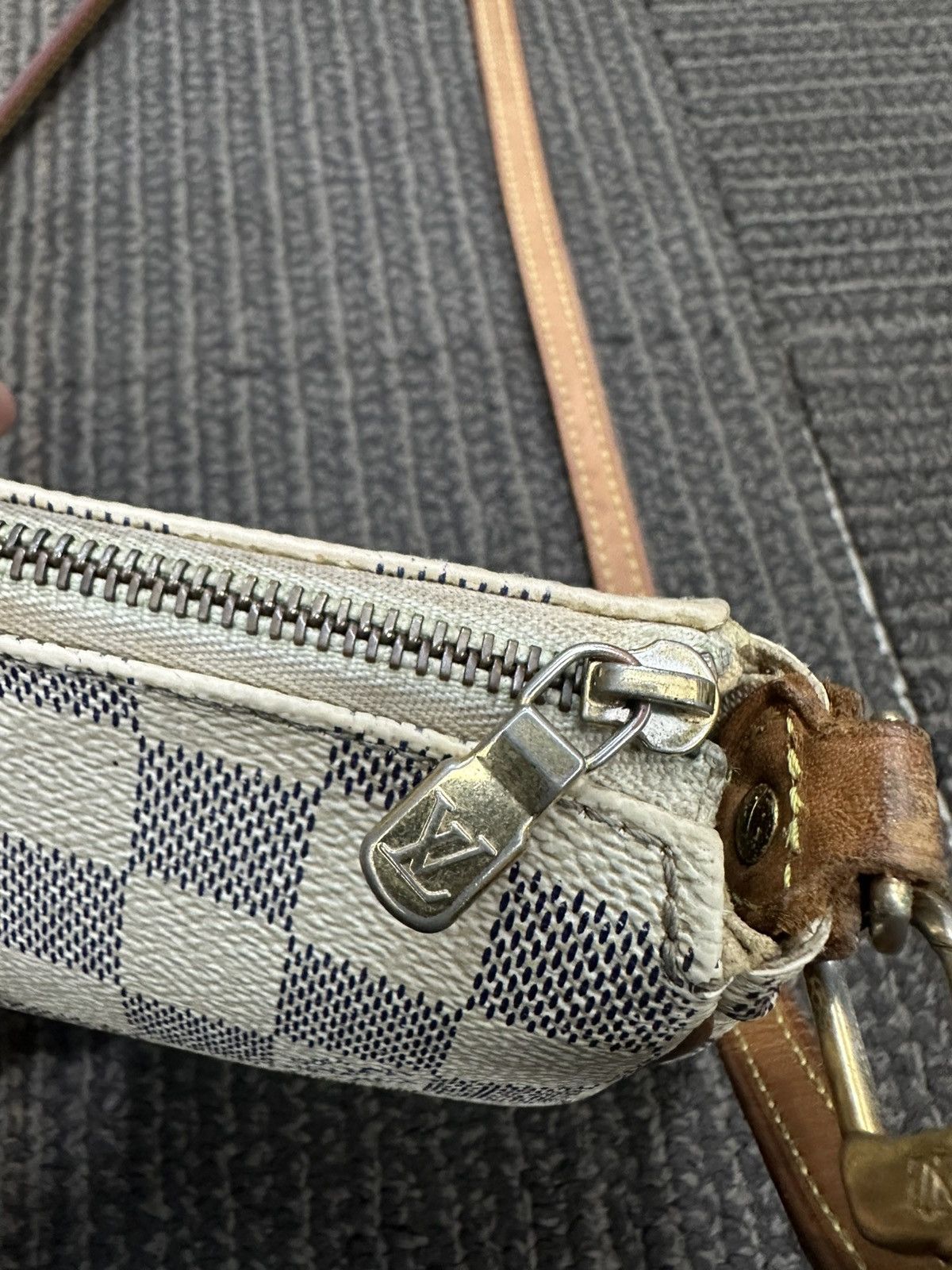 Louis Vuitton Louis vuitton eva azur clutch wallets on chain micro Bag Size ONE SIZE - 8 Thumbnail