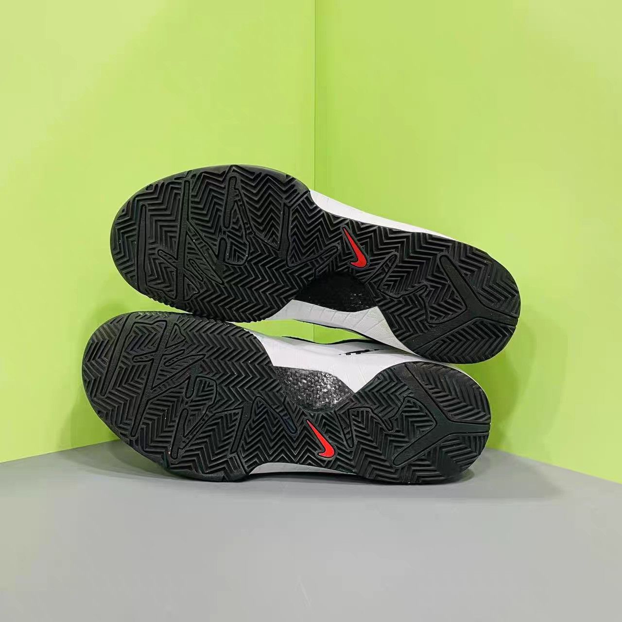 Nike Nike Kobe 4 Protro "Mambacita" Basketball Shoes K15 Size US 12.5 / EU 45-46 - 6 Thumbnail