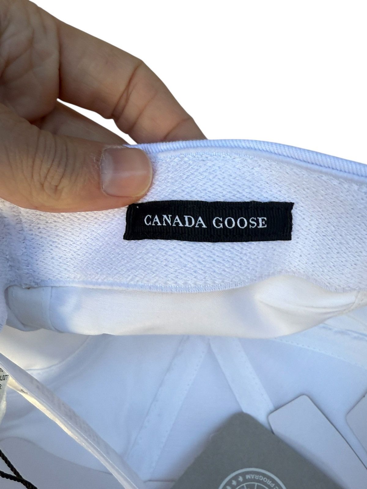 Canada Goose Canada Goose white hat Size ONE SIZE - 9 Thumbnail