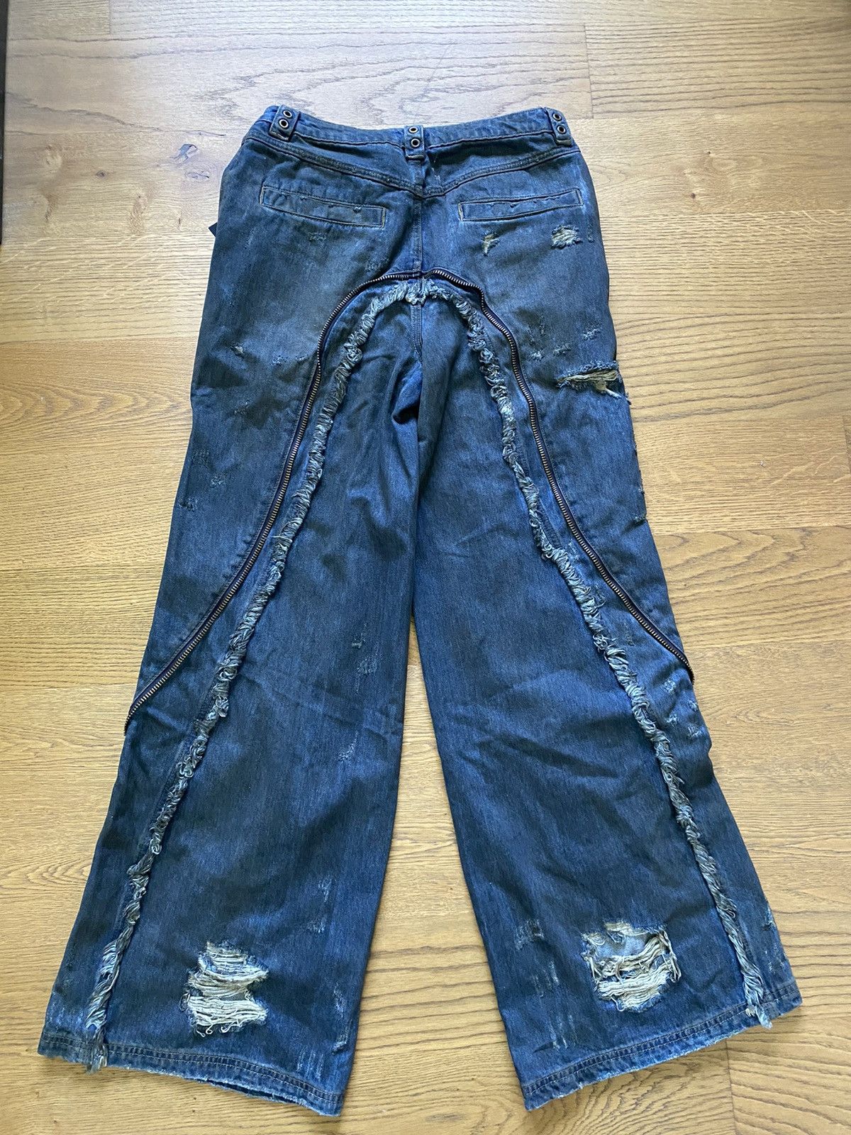 Other × Streetwear Personsoul Aliens Dirty Ripped Denim
