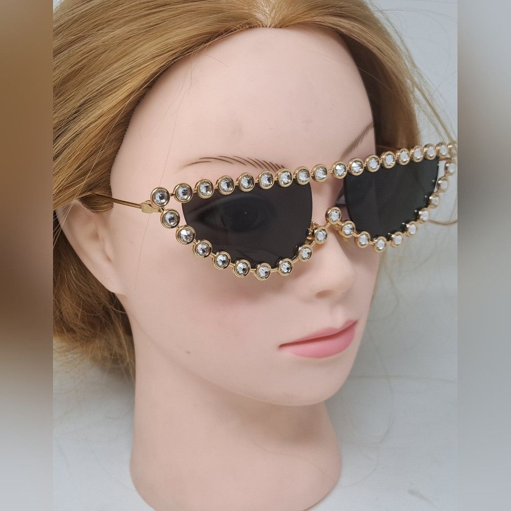 Gucci Gucci Hollywood Forever Sunglasses Crystals Gold Cat Eye GG Size ONE SIZE - 8 Thumbnail
