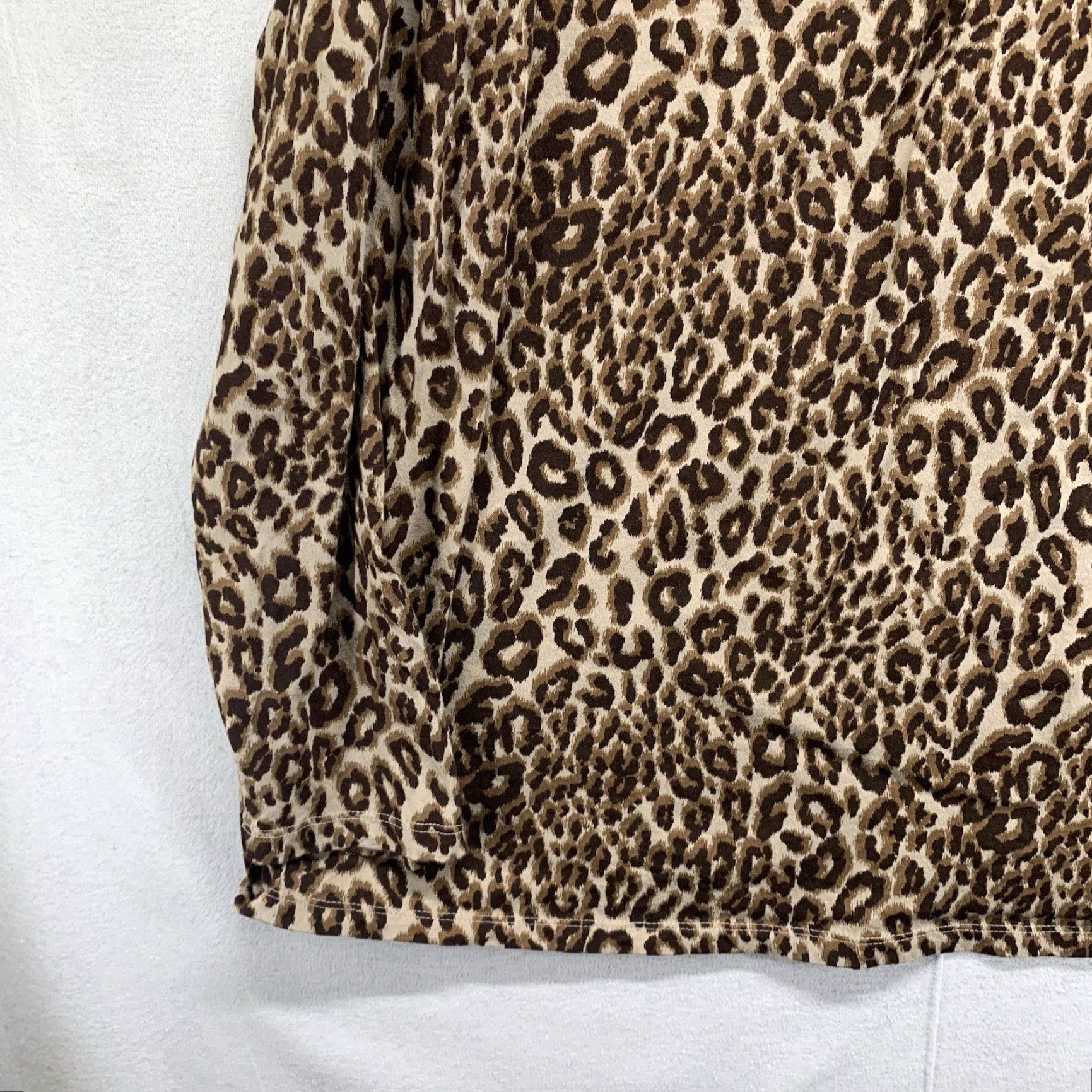 Vintage VINTAGE Just My Size Women’s Plus Size 3X T-Shirt All Over Animal Print Long Sleeve Casual Party Cotton Knit Size XXL / US 16-18 / IT 52-54 - 4 Thumbnail