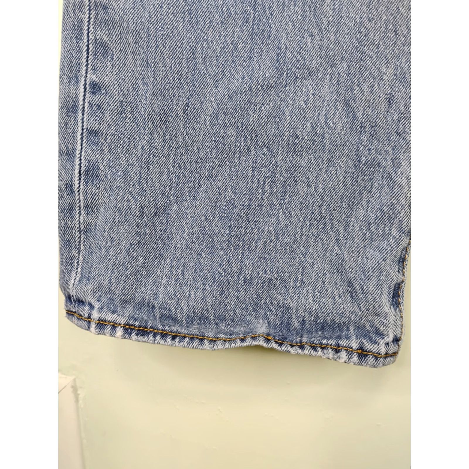 Levi's Levi's 501 Jeans Mens 36x32 Straight Denim Medium Wash Button Fly Distressed Vintage No Size US 36 / EU 52 - 6 Thumbnail