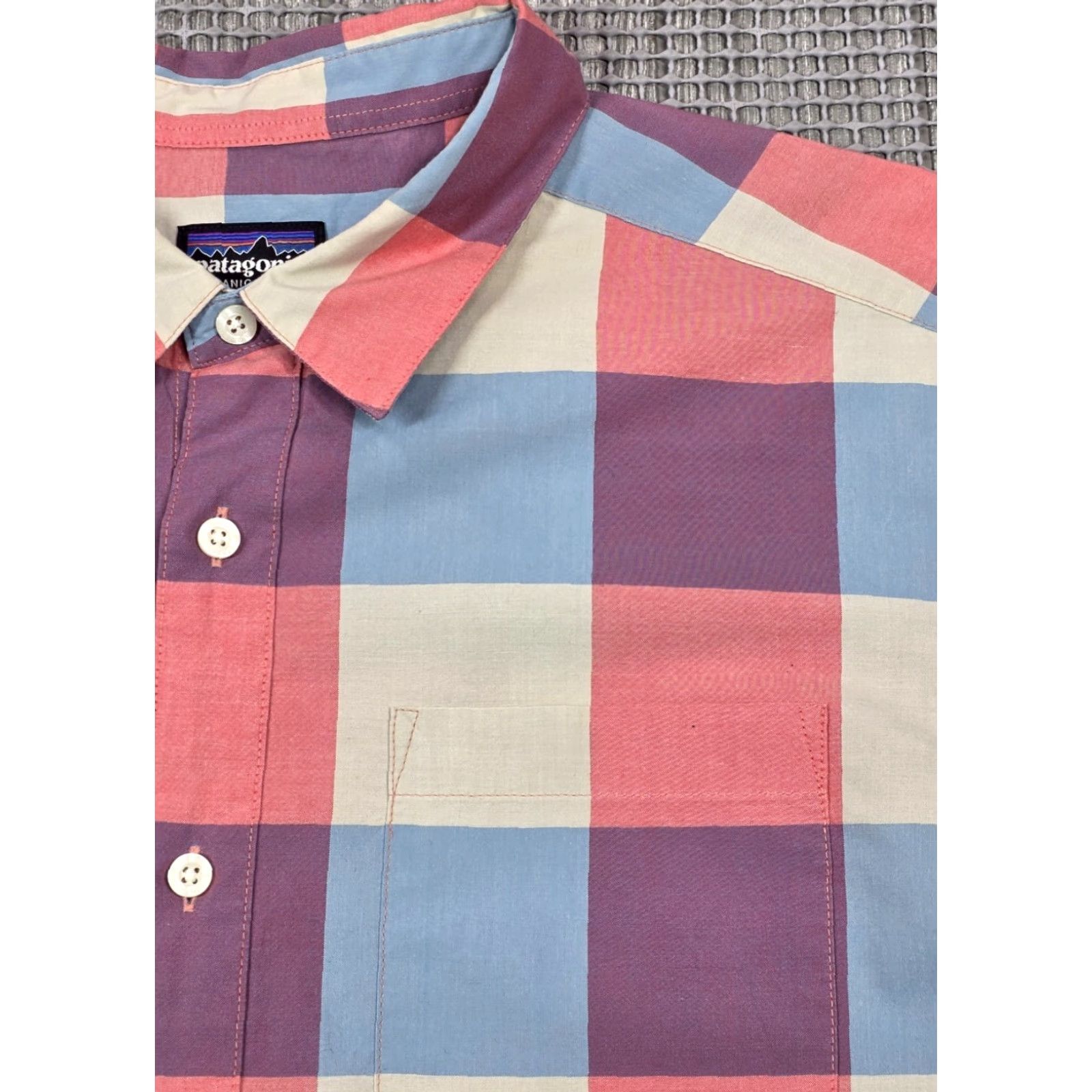 Patagonia PATAGONIA Shirt Mens M Short Sleeve Button-Down Fezzman Pink Blue Multi Check Plaid Front Pocket Vintage No Size US M / EU 48-50 / 2 - 3 Thumbnail