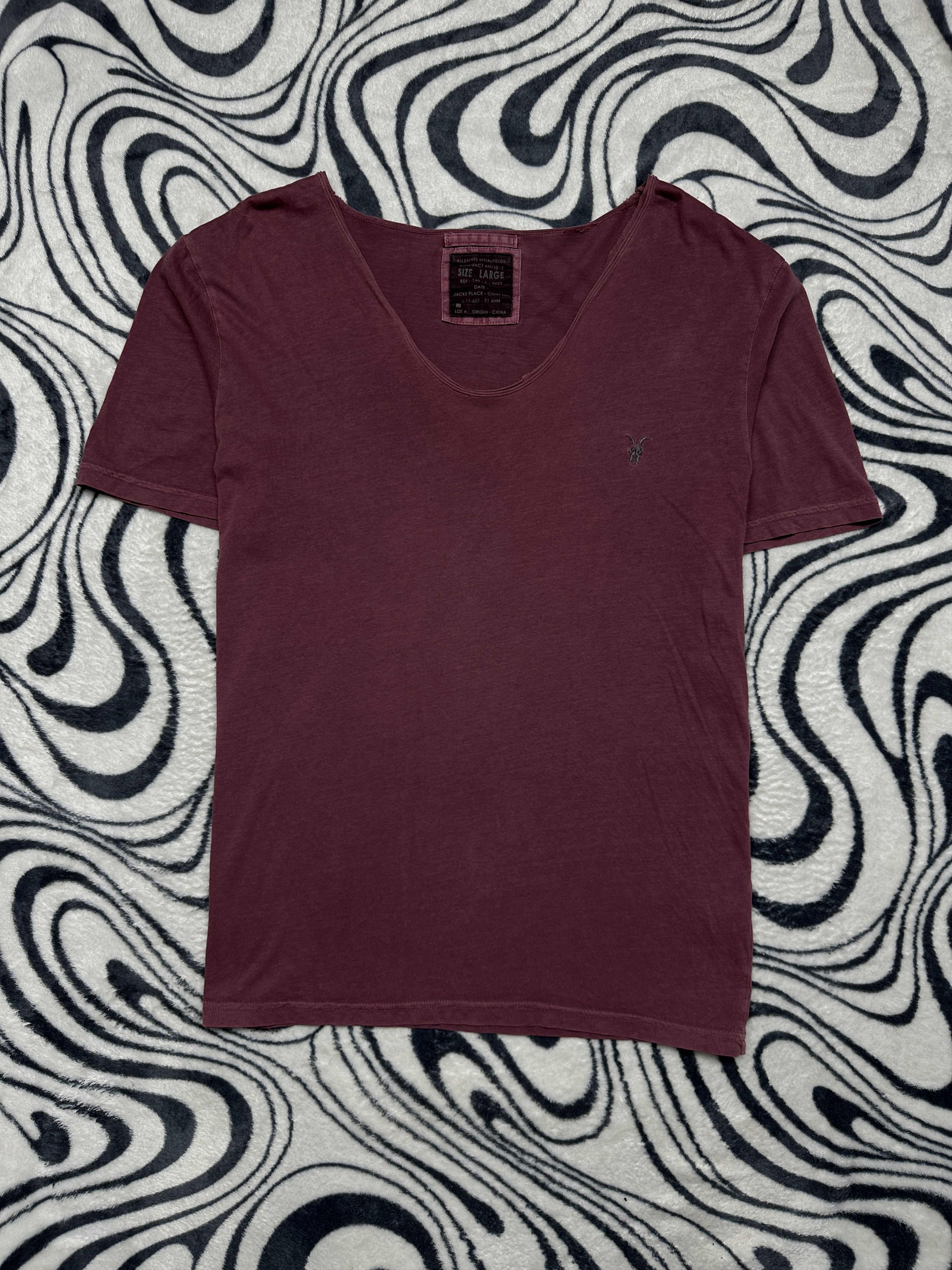 Allsaints AllSaints Mens V-Neck T-Shirt Vintage Washed Cotton Size US L / EU 52-54 / 3 - 1 Thumbnail