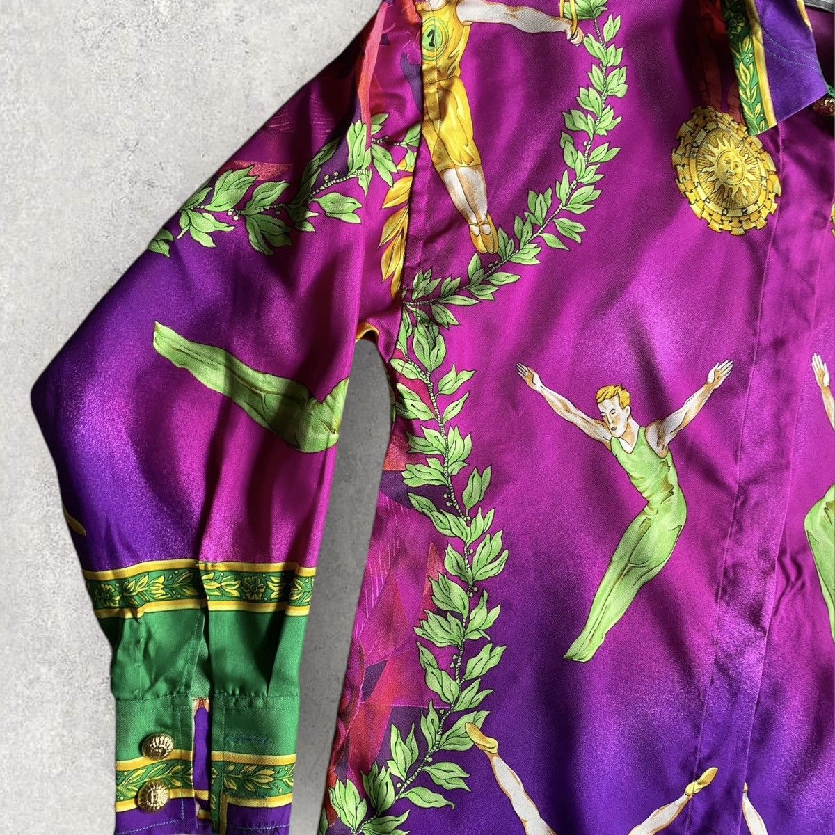 Versace Vintage Silk Versace Sport Gymnastic Oversize Shirt Size XS / US 0-2 / IT 36-38 - 2 Thumbnail