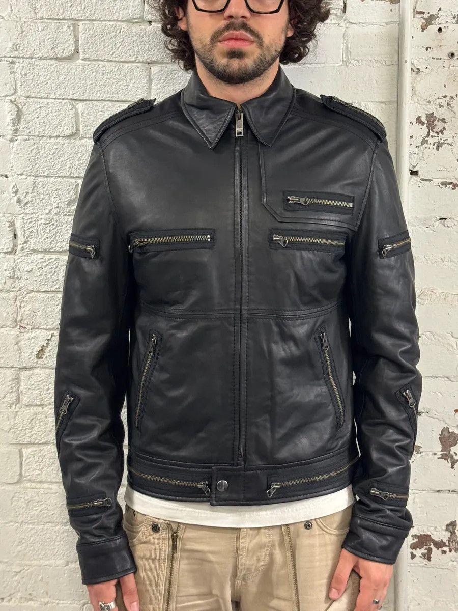 Moschino 2000s Moschino Multi Zips Circle Black Leather Jacket Size US M / EU 48-50 / 2 - 2 Thumbnail