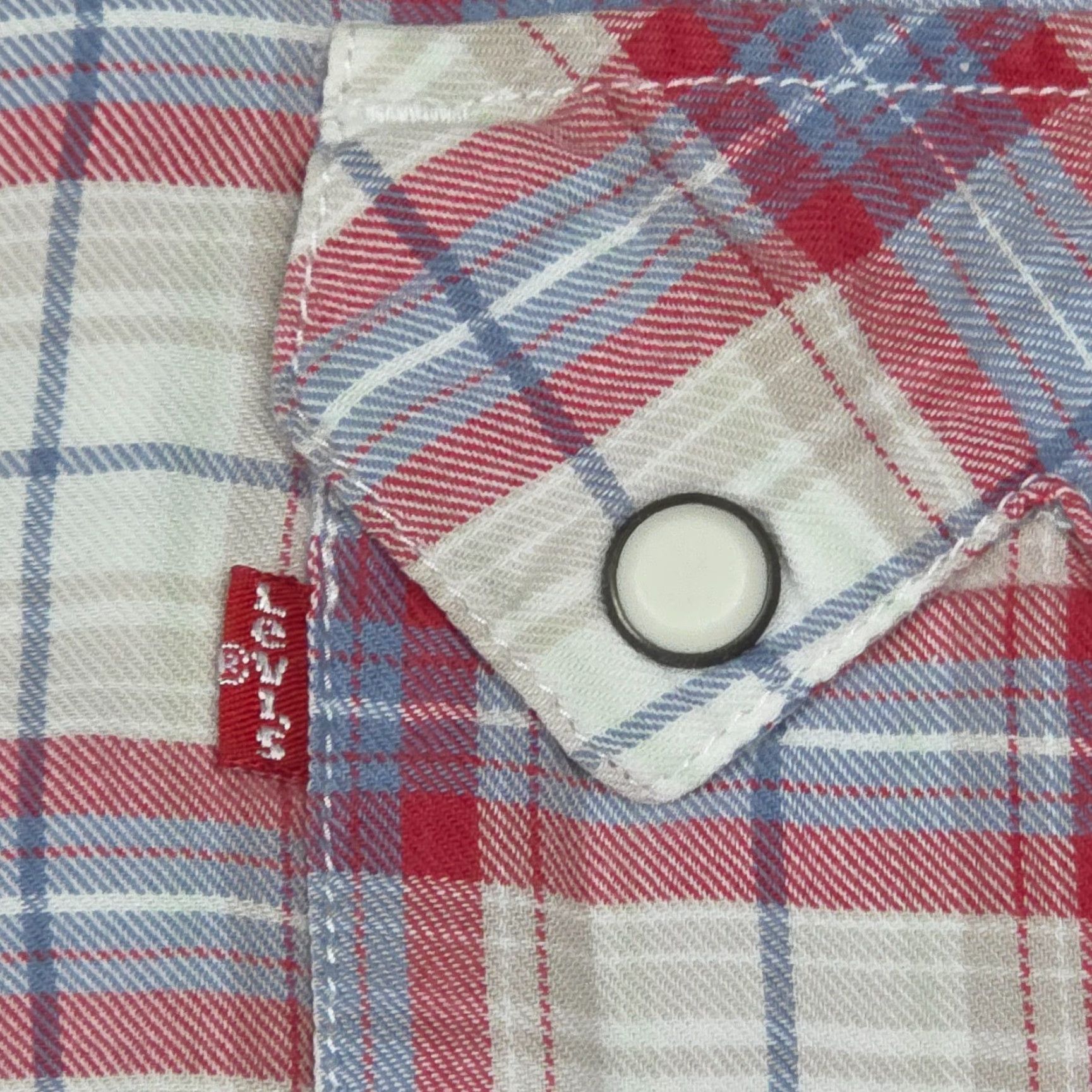 Levi's VINTAGE Levis Pearl Snap Shirt Mens XL White Red Plaid Sawtooth Western Rockabilly Men Mens XL Button-Up Collared Long Sleeve Pocket Logo Cotton Size US XL / EU 56 / 4 - 4 Thumbnail
