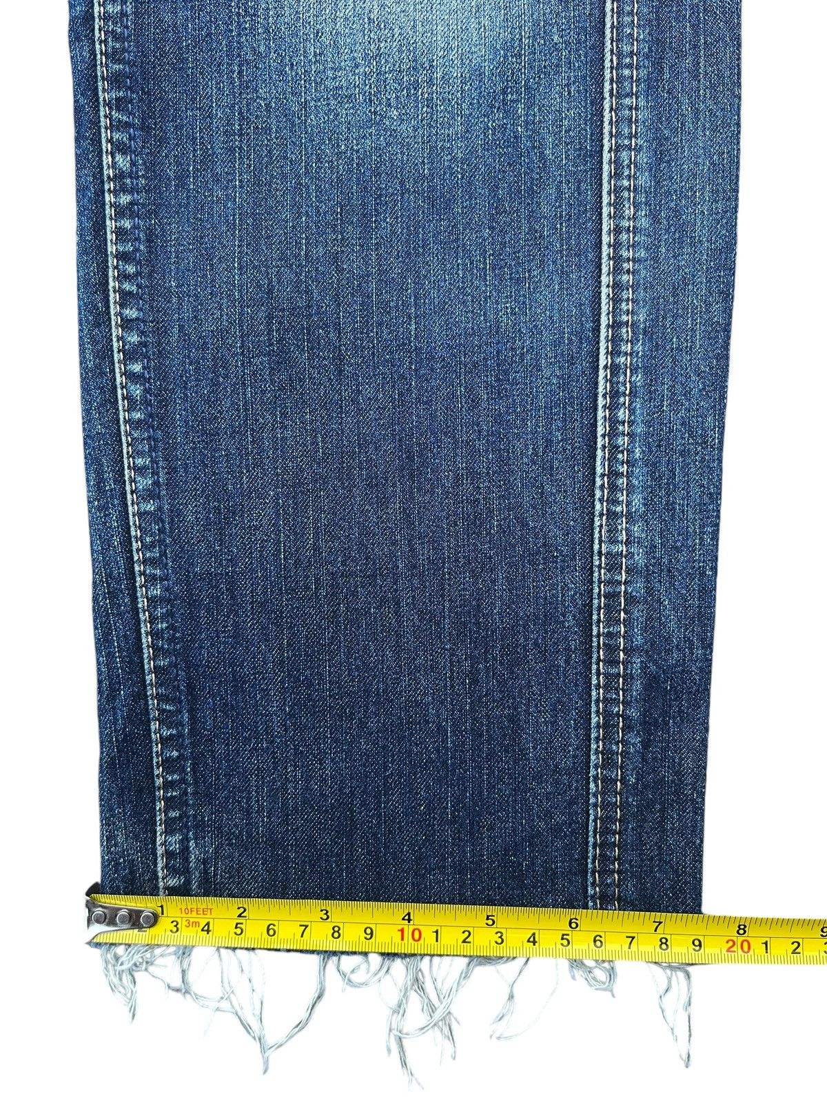 Designer × Nepenthes × URBAN RESEARCH DOORS Vintage Urban Research Blue Monark Frayed Leg Straight Jeans Size US 32 / EU 48 - 16 Thumbnail