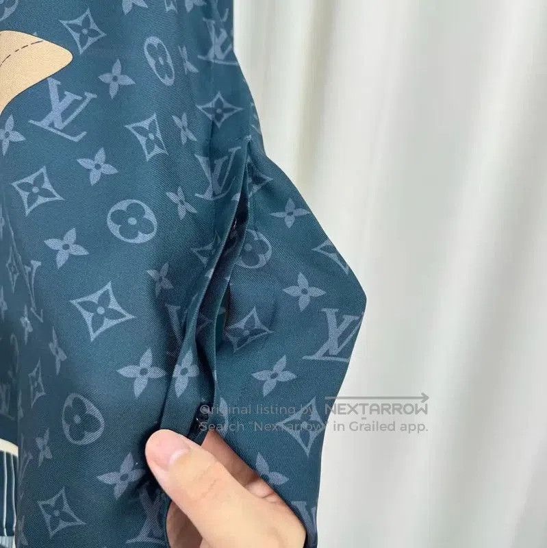 Louis Vuitton Louis Vuitton Men’s Long Sleeve Silk Shirt . Size US S / EU 44-46 / 1 - 5 Thumbnail