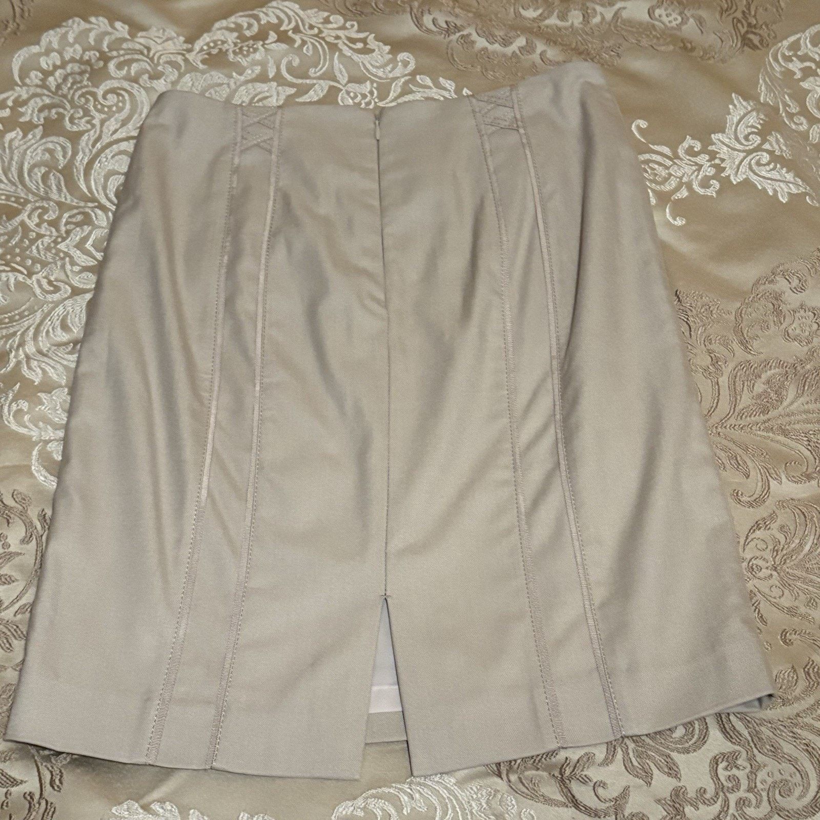 White House Black Market White House Black Market Beige Skirt Double Striping - Sz 6P Size 28" / US 6 / IT 42 - 6 Thumbnail