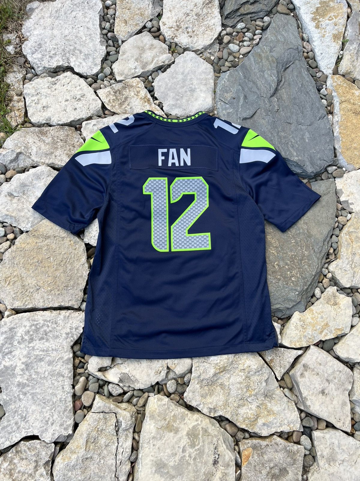 NFL × Nike Nike on Field NFL Seattle Seahawks jersey t-shirt FAN 12 tee Size US L / EU 52-54 / 3 - 2 Thumbnail
