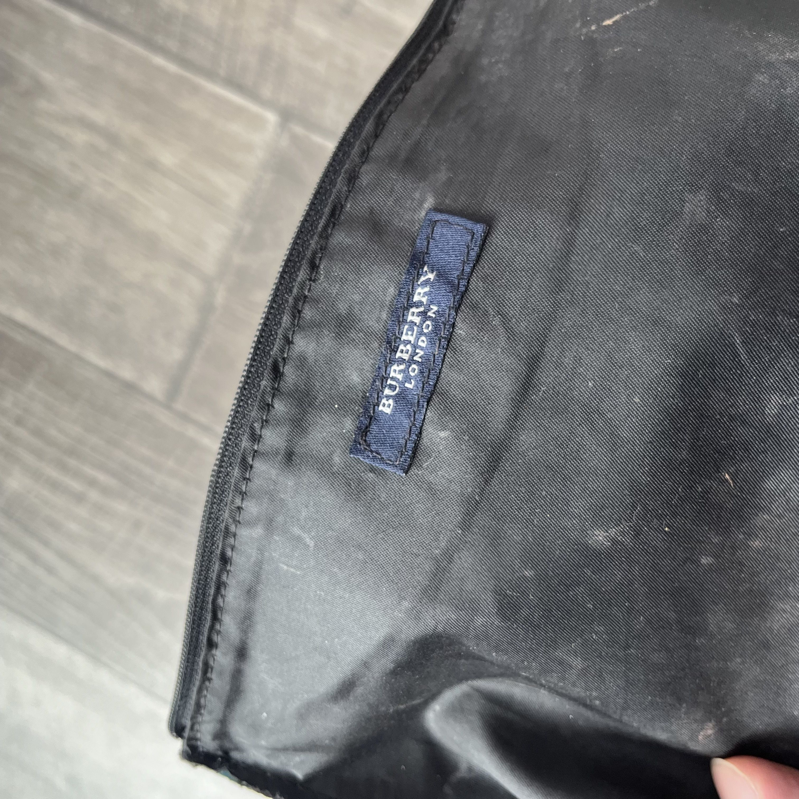 Burberry Burberry Nova Check Cosmetic Pouch Makeup Bag Travel Clutch Size ONE SIZE - 12 Thumbnail