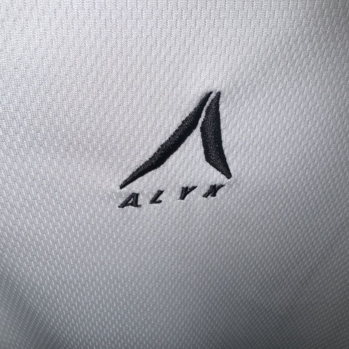 1017 ALYX 9SM 1017 Alyx 9sm white quarter zip Size US S / EU 44-46 / 1 - 3 Thumbnail