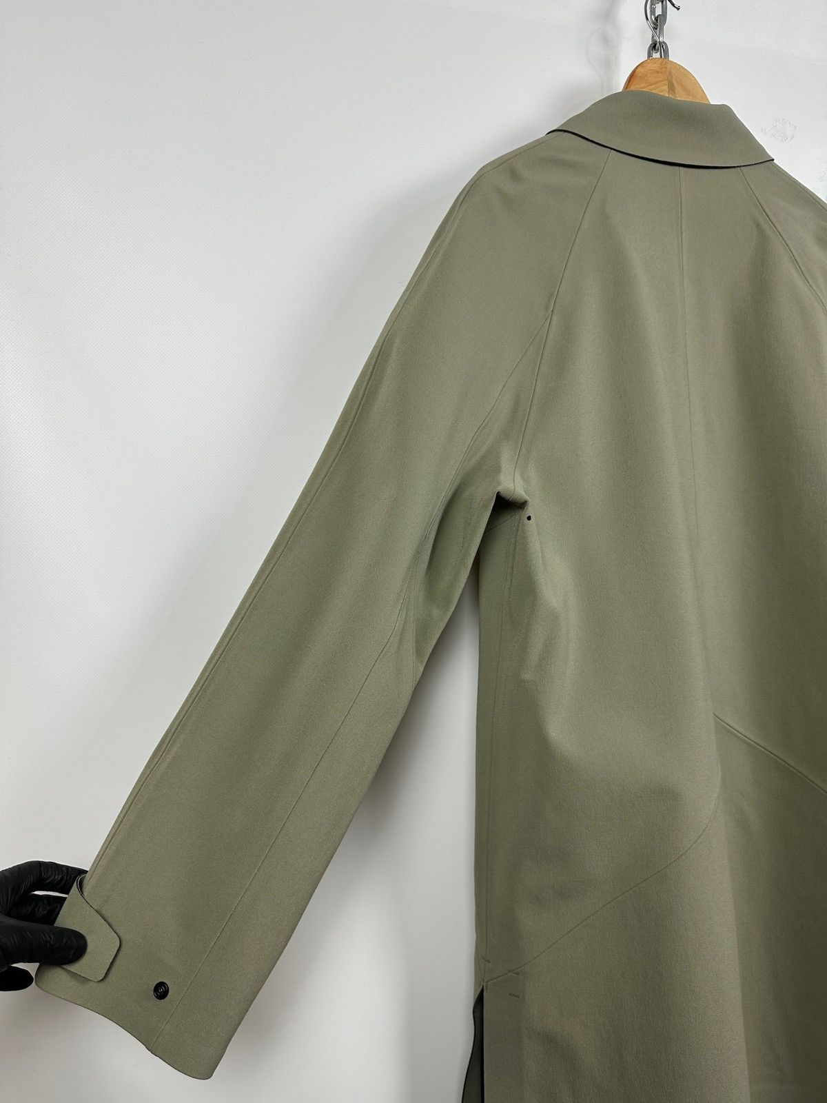 Vollebak Vollebak Laser Cut Khaki Trench Coat Size US XL / EU 56 / 4 - 19 Thumbnail