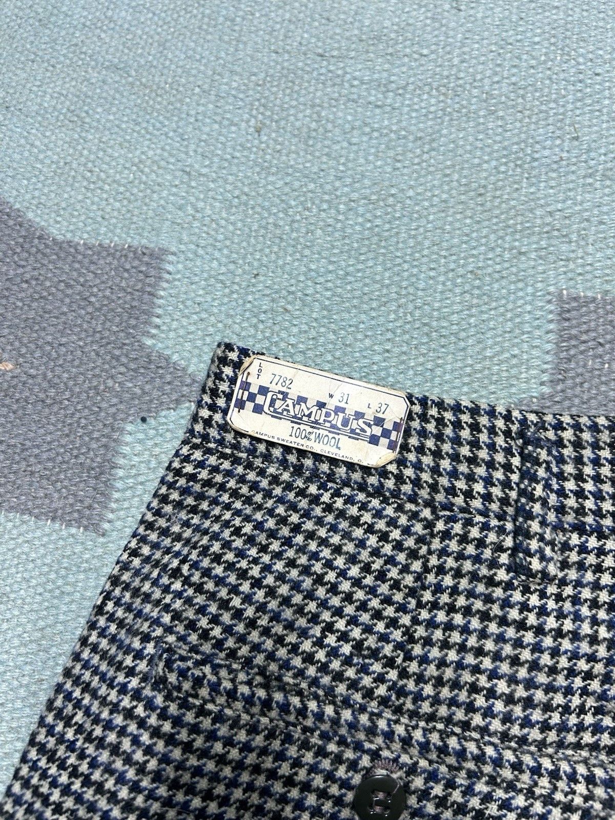 Vintage 1940s drop loop slacks wool pants Campus houndstooth FLAW 29 Size US 29 - 19 Thumbnail