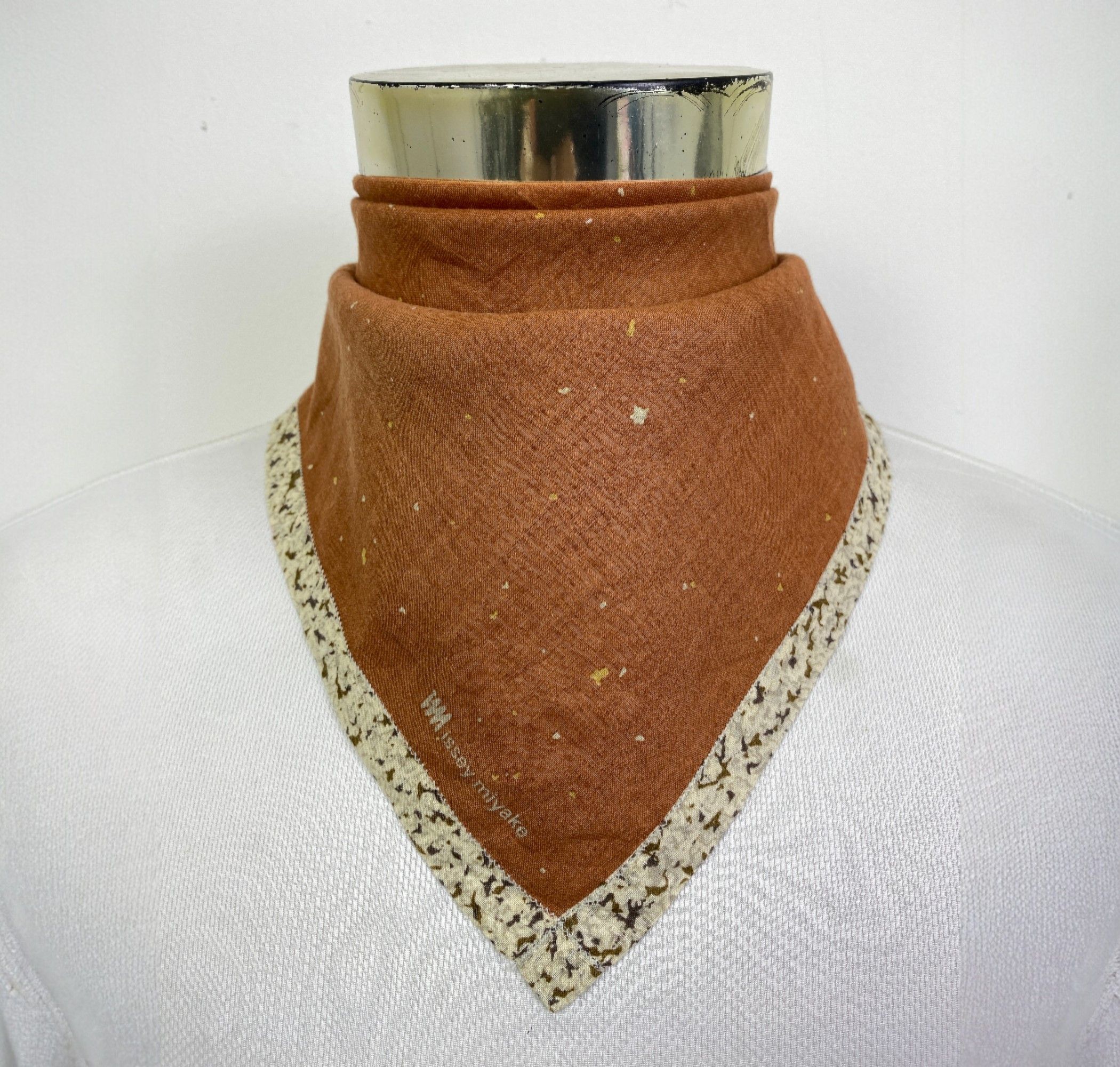 Issey Miyake Vintage Issey Miyake Handkerchief / Neckerchief HKC1094 Size ONE SIZE - 1 Thumbnail