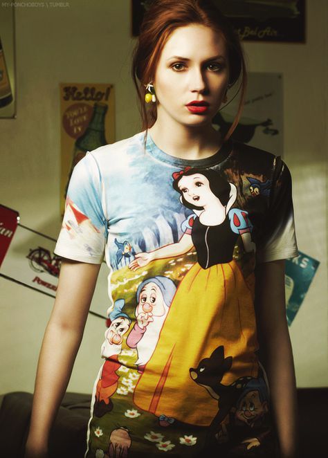 Dolce & Gabbana vintage Dolce & Gabbana 'Snow White' full print tee Size M / US 6-8 / IT 42-44 - 1 Thumbnail