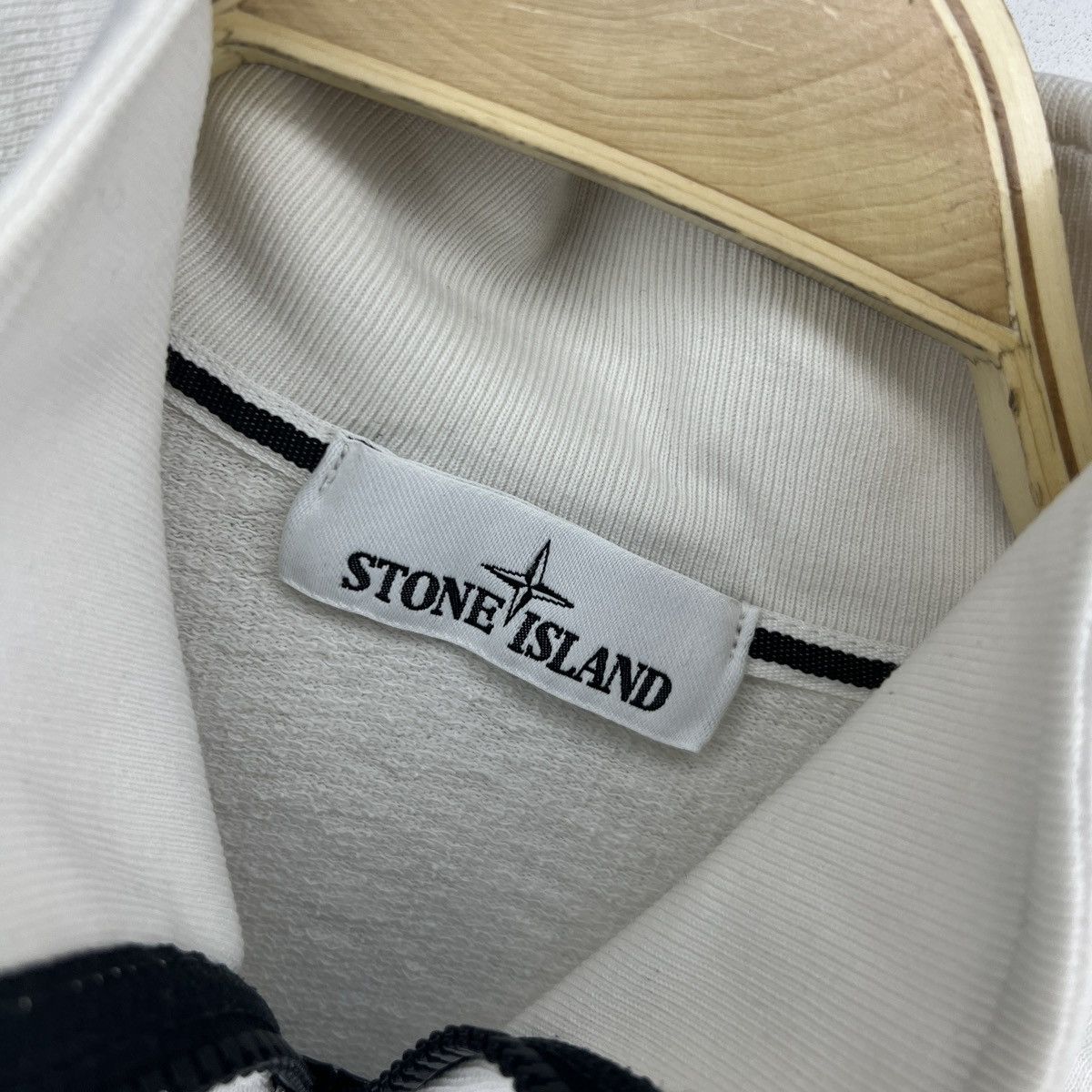 Stone Island Stone Island White Zip Sweatshirt Size US M / EU 48-50 / 2 - 5 Thumbnail