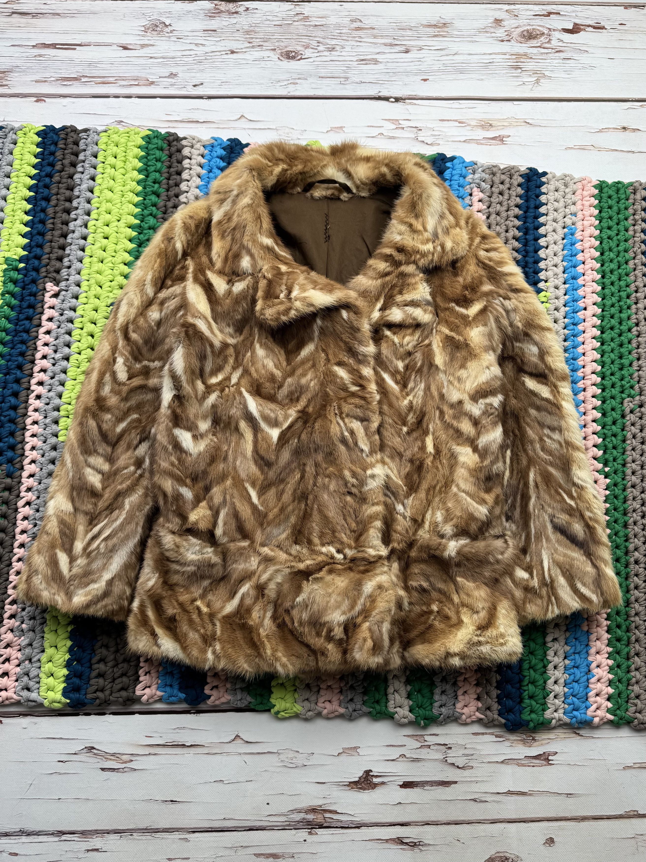 Vintage Vintage Real Fur Coat D15 Size M / US 6-8 / IT 42-44 - 1 Thumbnail