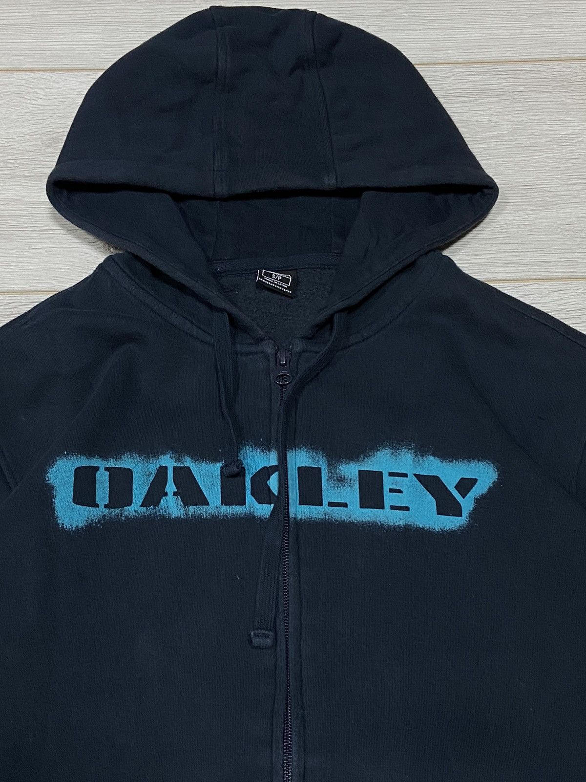 Oakley Oakley vintage big logo hoodie Size US S / EU 44-46 / 1 - 2 Thumbnail