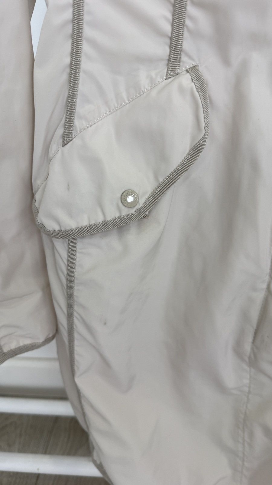 Moncler Moncler Argelia Giubbotto Jacket Size S / US 4 / IT 40 - 5 Thumbnail