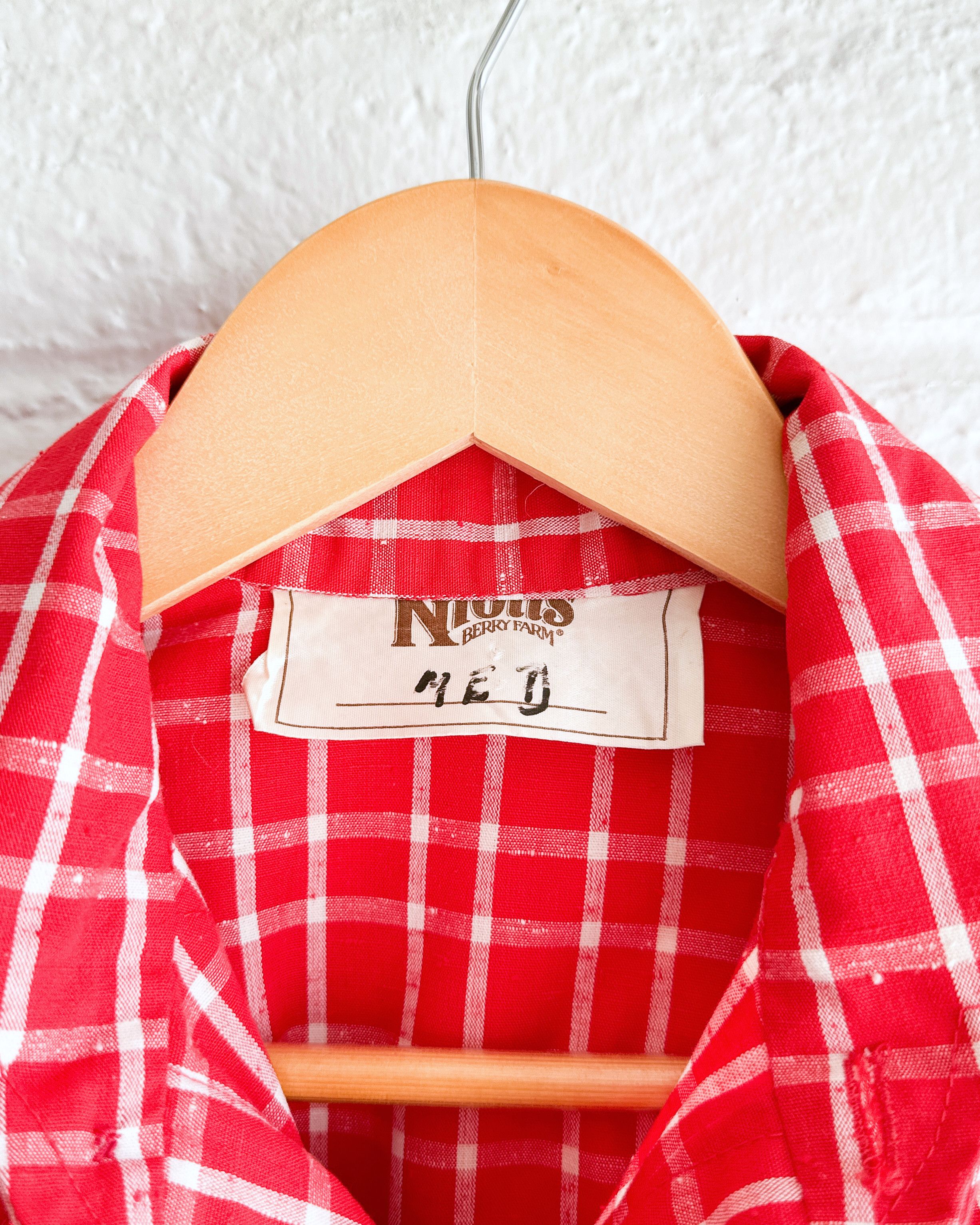 Vintage Vintage 90s Knott's Berry Farm Gingham Plaid Shirt Red White Size US M / EU 48-50 / 2 - 3 Thumbnail