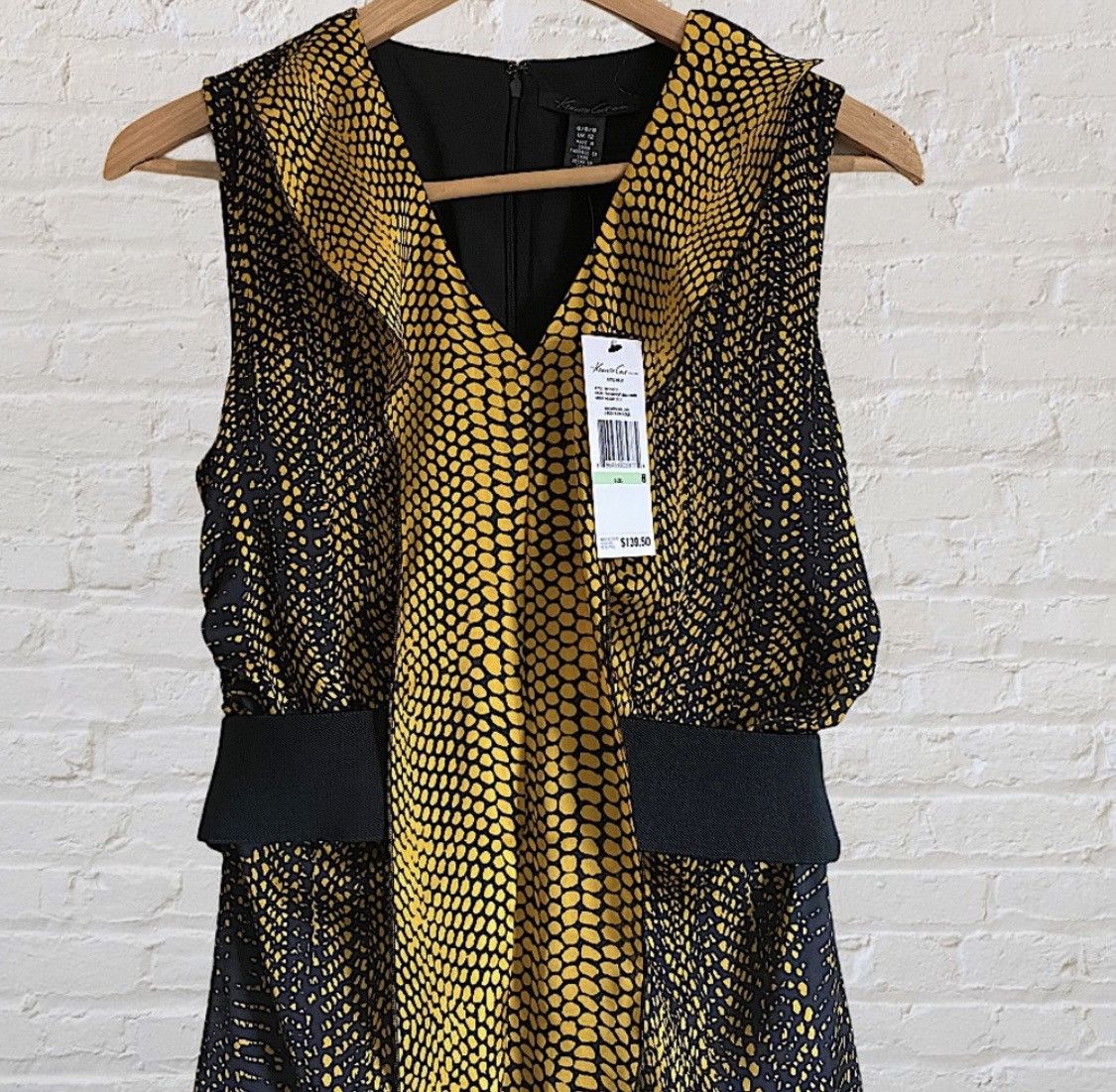 Kenneth Cole KENNETH COLE BLACK GOLD SNAKE PRINT FRONT BELTED DRESS Size M / US 6-8 / IT 42-44 - 4 Thumbnail