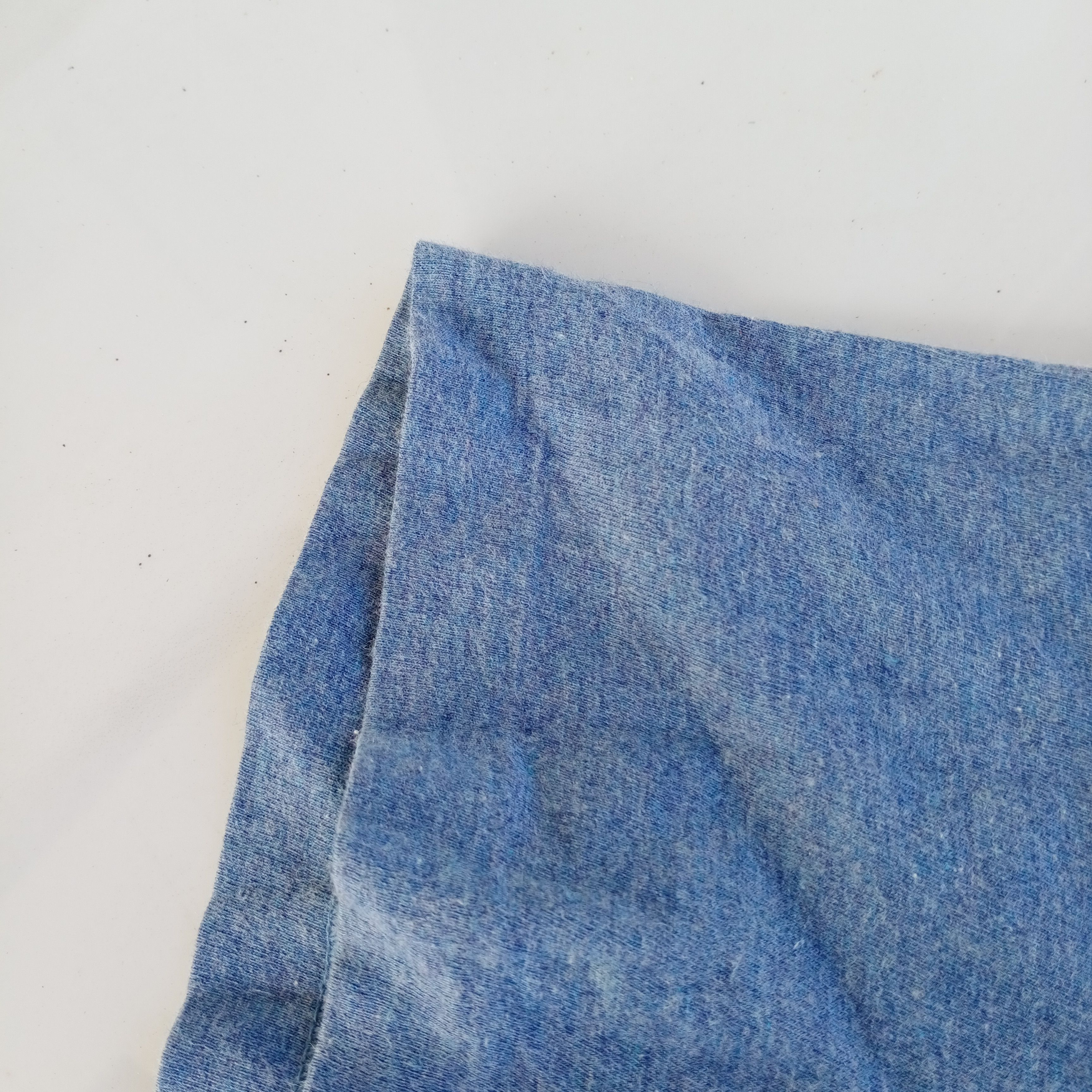 Yves Saint Laurent YSL Yves Saint Laurent Small Logo Plain T shirt Blue Size US L / EU 52-54 / 3 - 4 Thumbnail